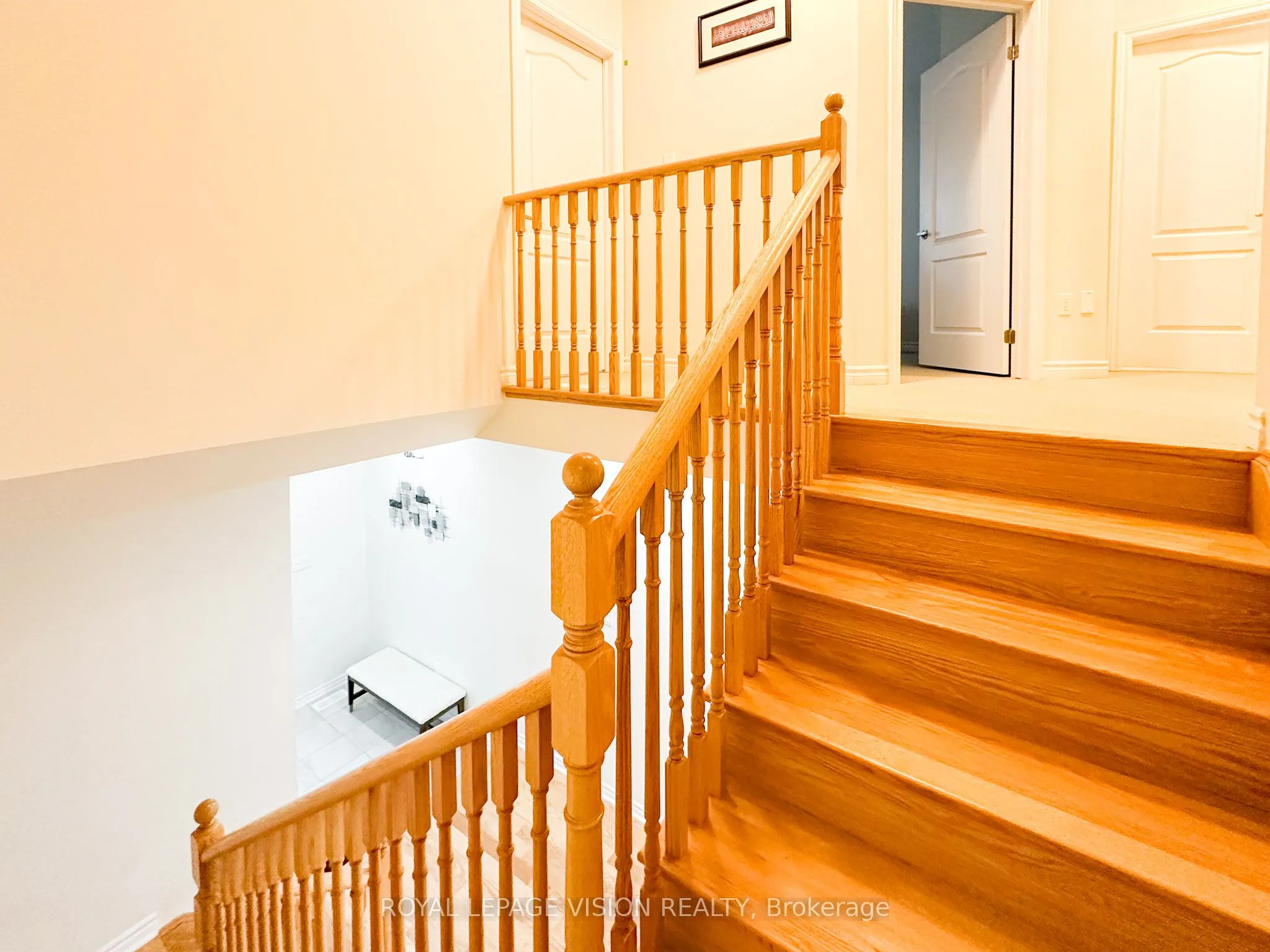 11 Waterfront Crescent