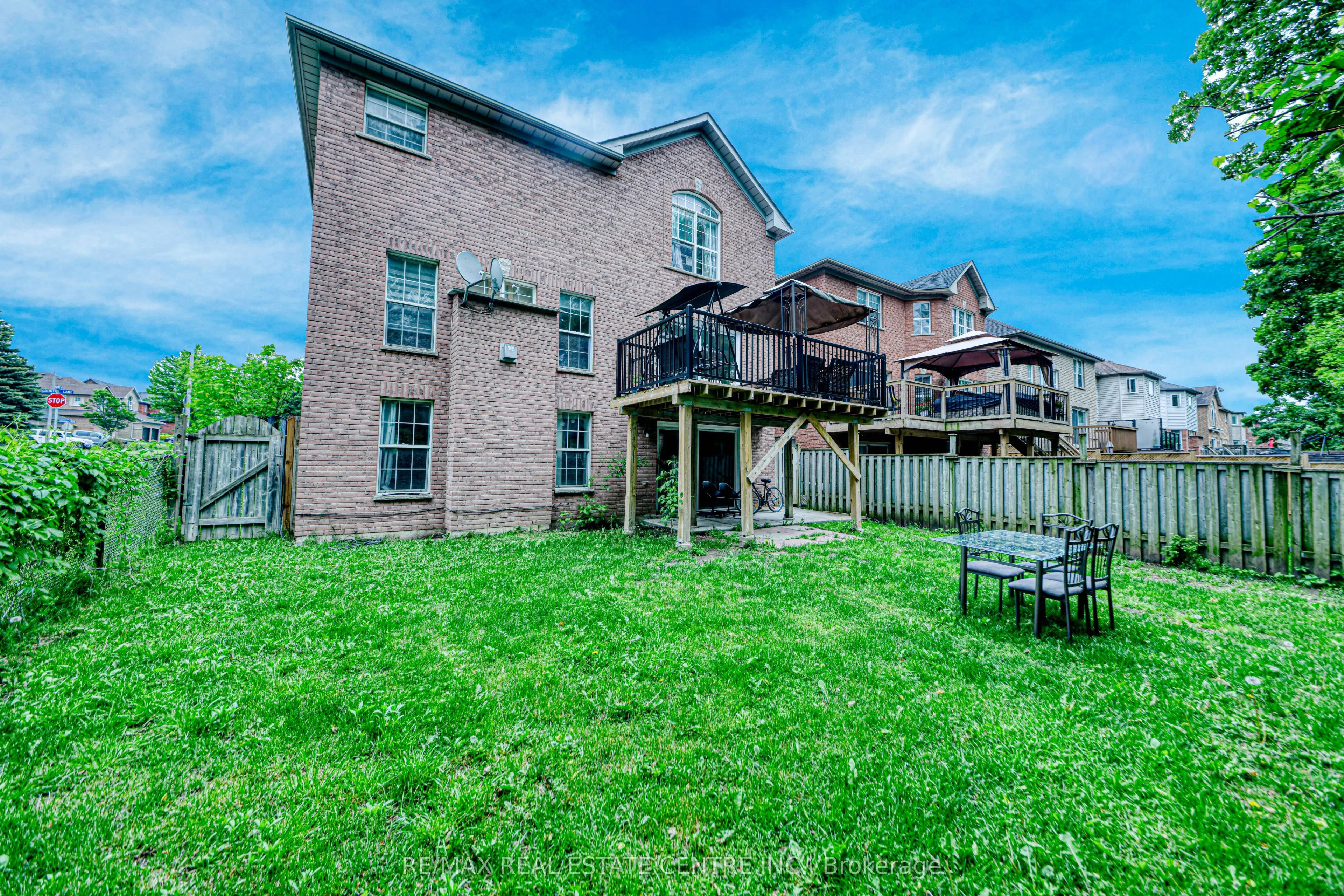 3100 Country Lane