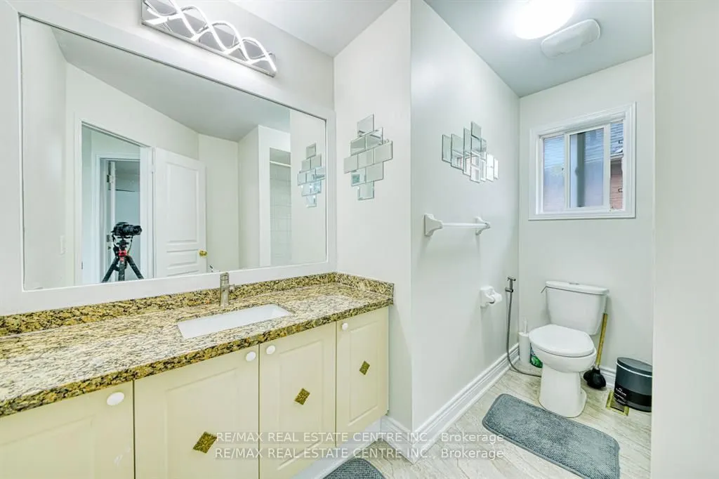 3100 Country Lane