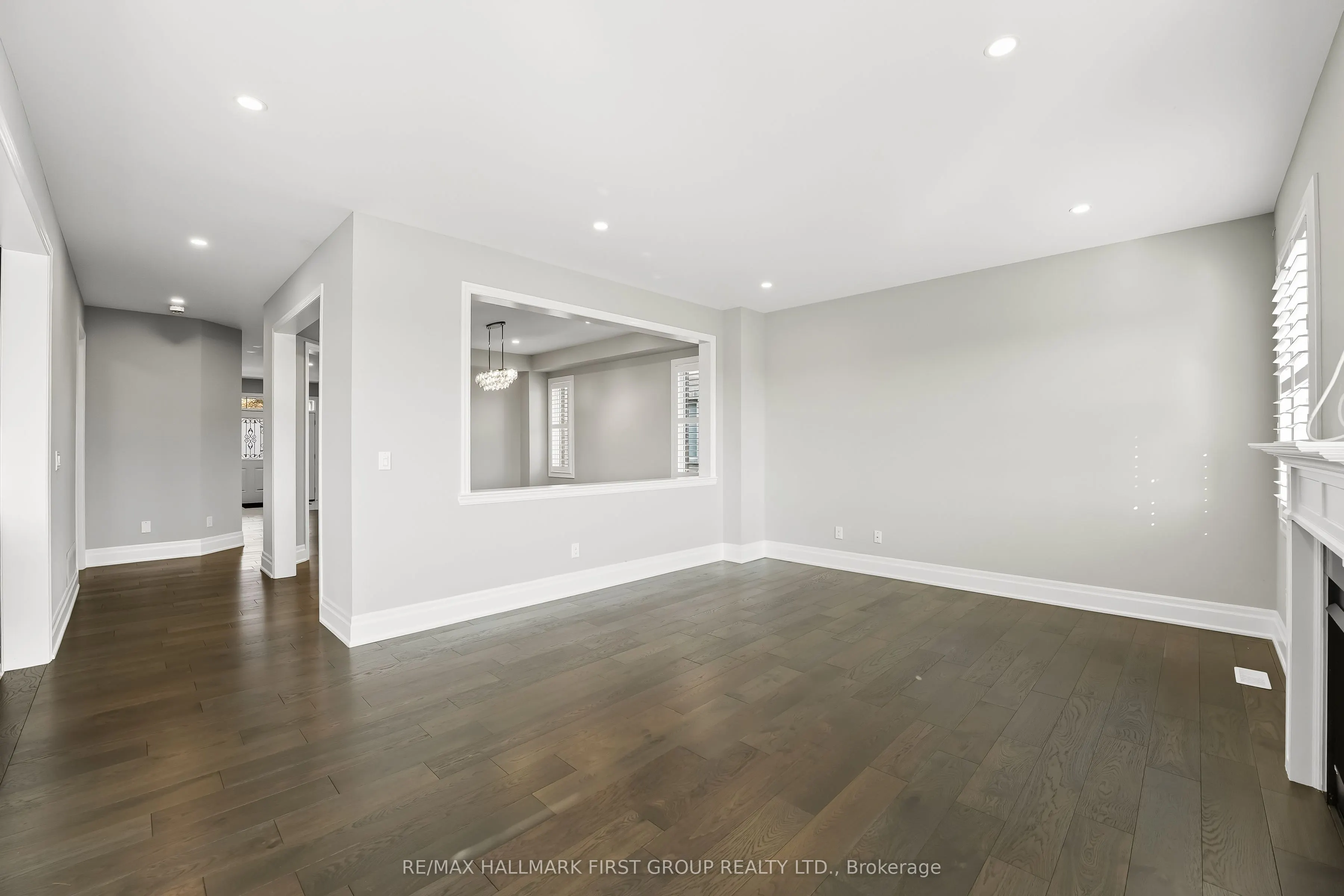 19 Purdy Place, #Main & Upper
