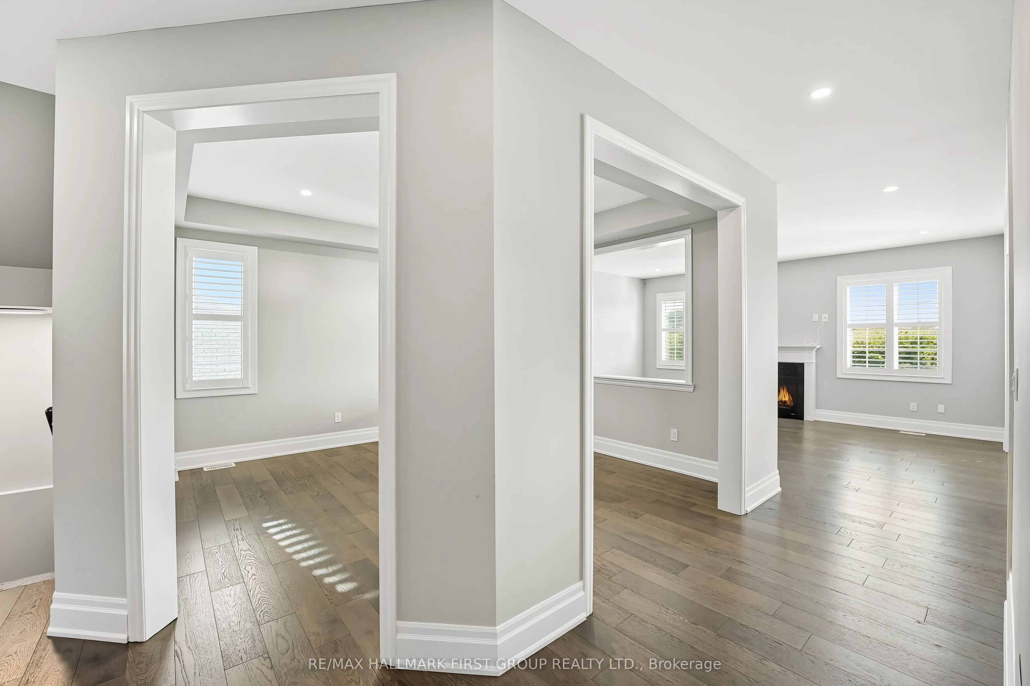 19 Purdy Place, #Main & Upper