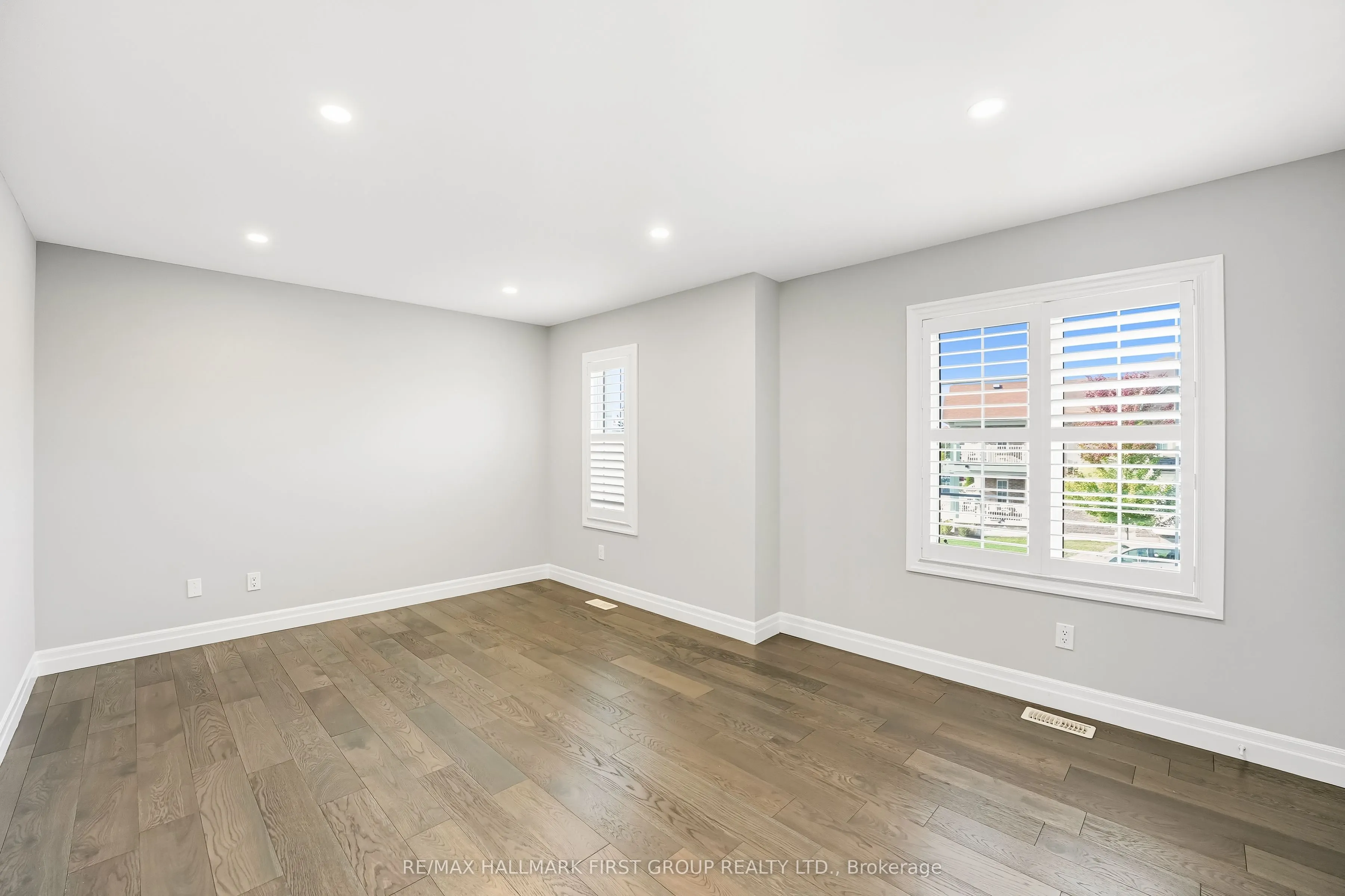 19 Purdy Place, #Main & Upper