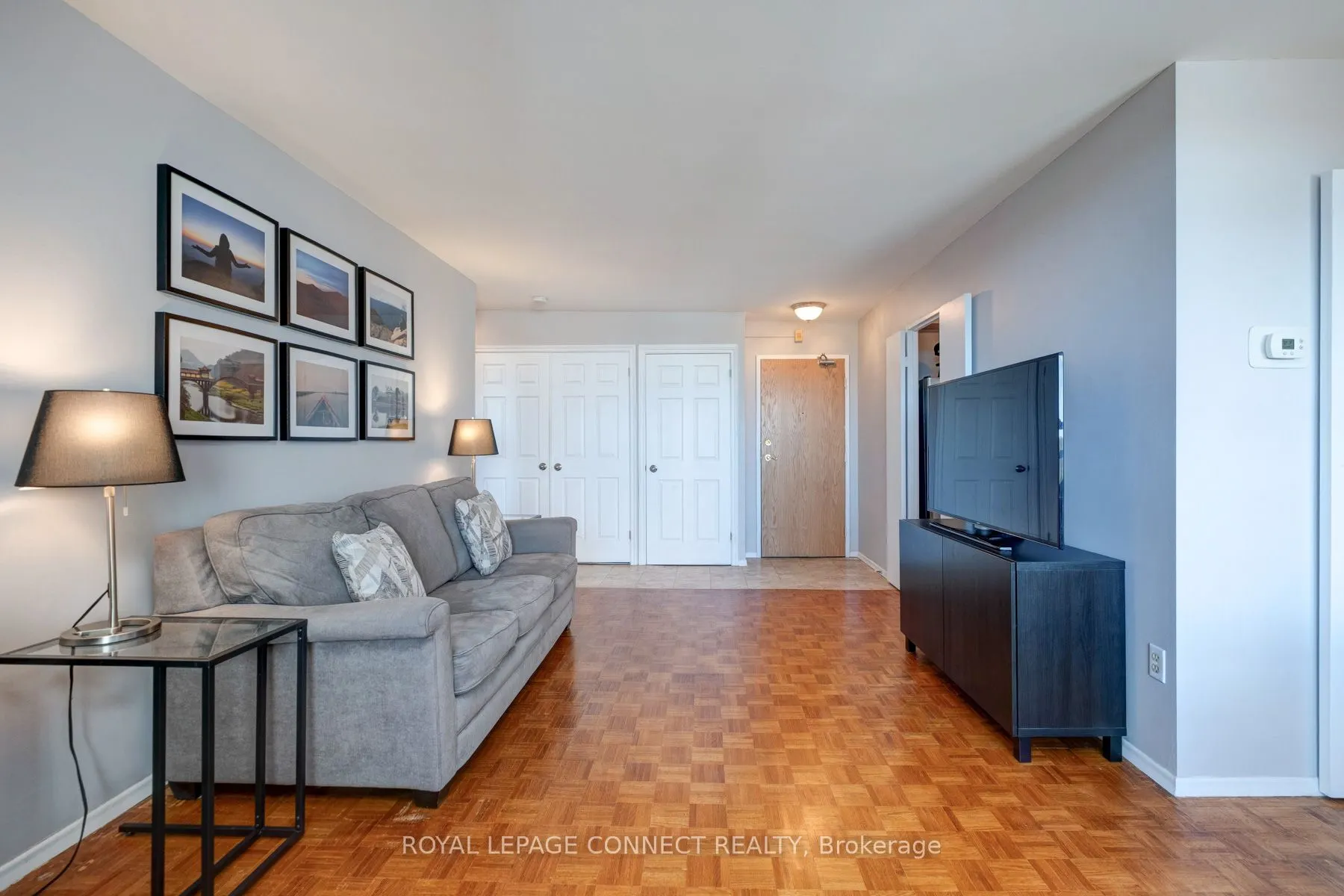 92 Church Street S, #906