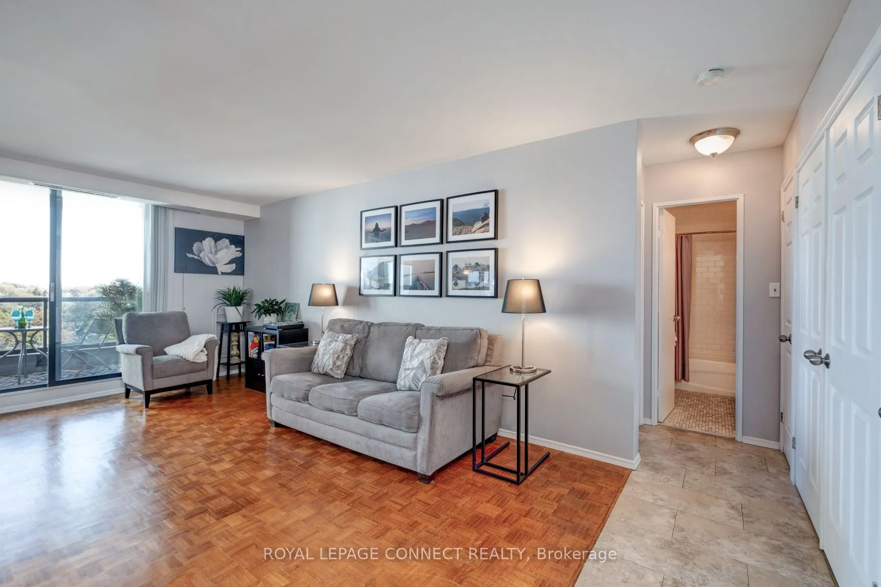 92 Church Street S, #906