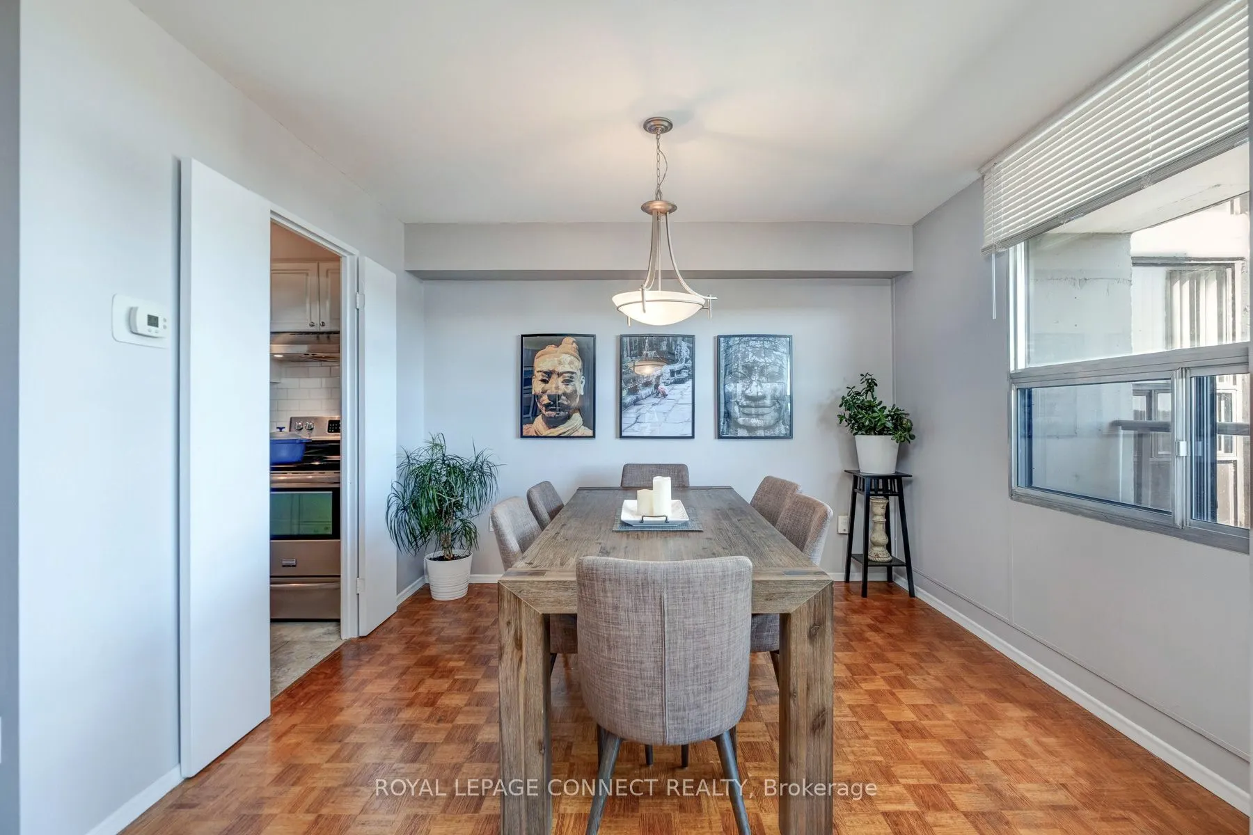 92 Church Street S, #906