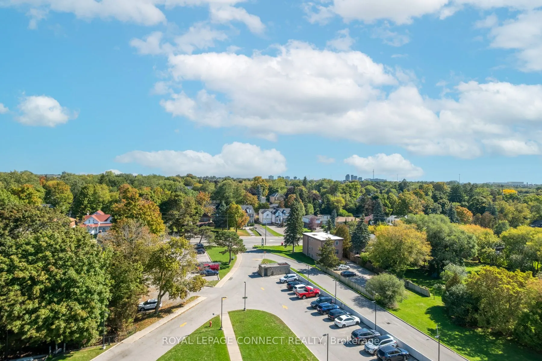 92 Church Street S, #906