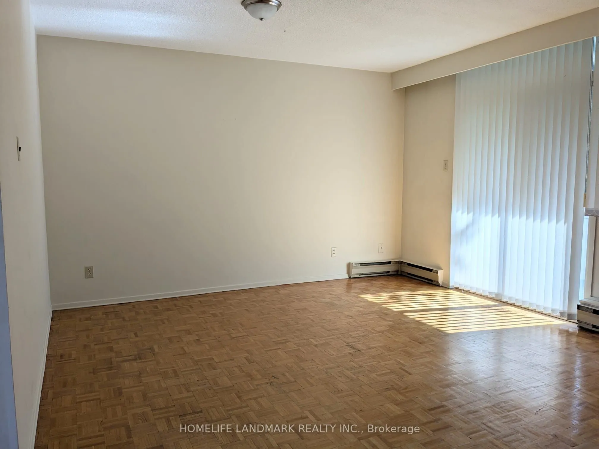 50 Old Kingston Road E, #1-303