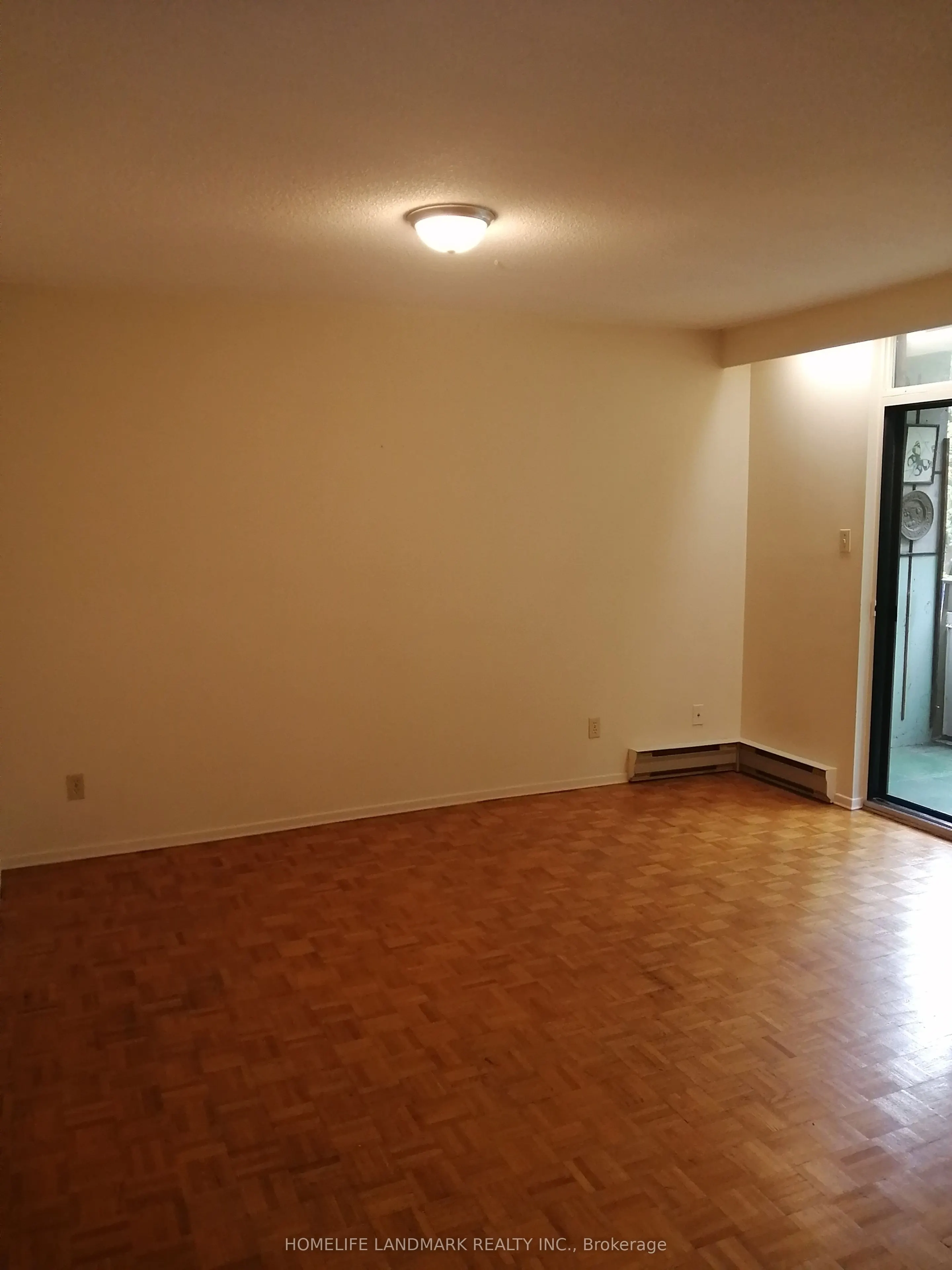 50 Old Kingston Road E, #1-303