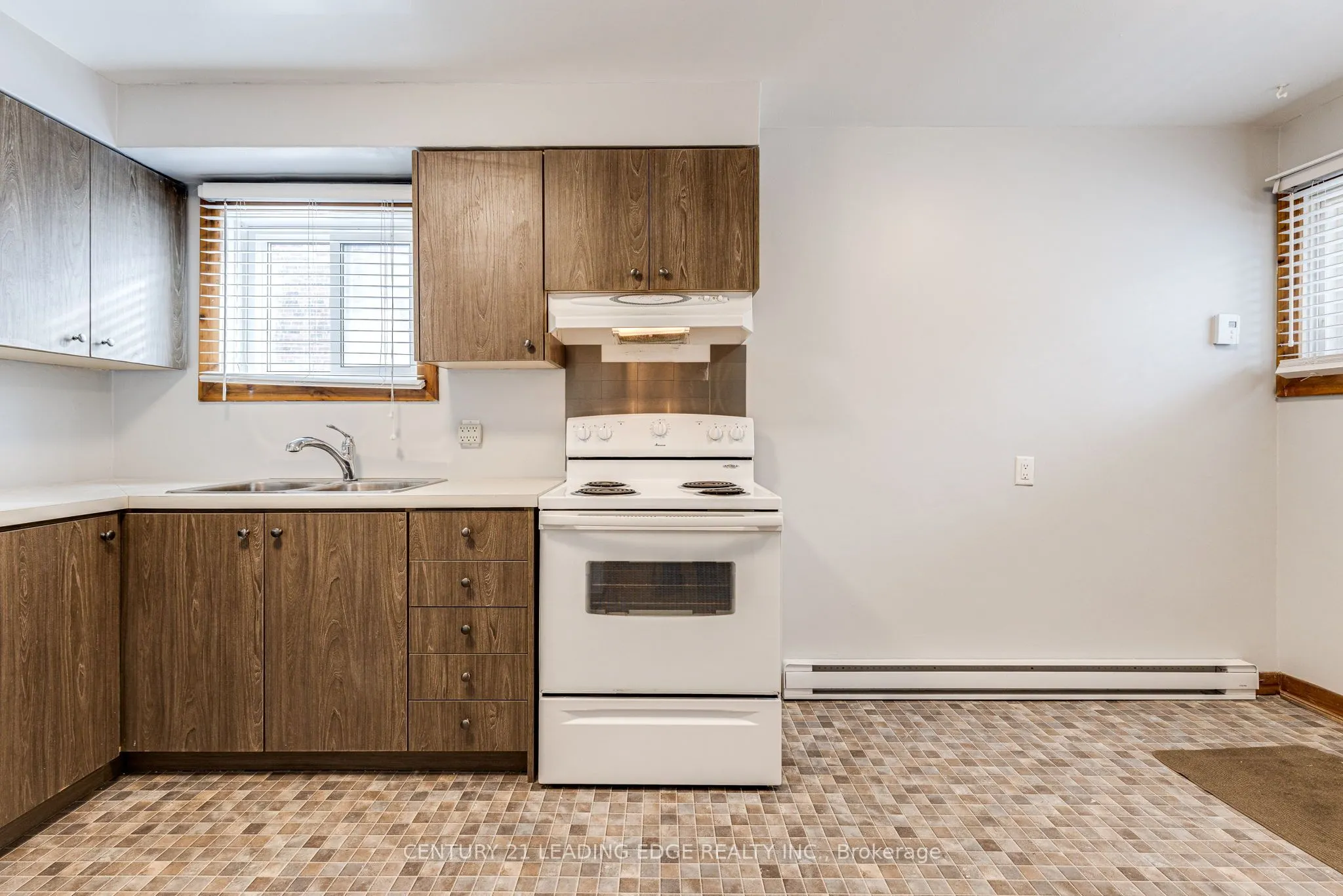 796 MIDLAND Avenue, #1