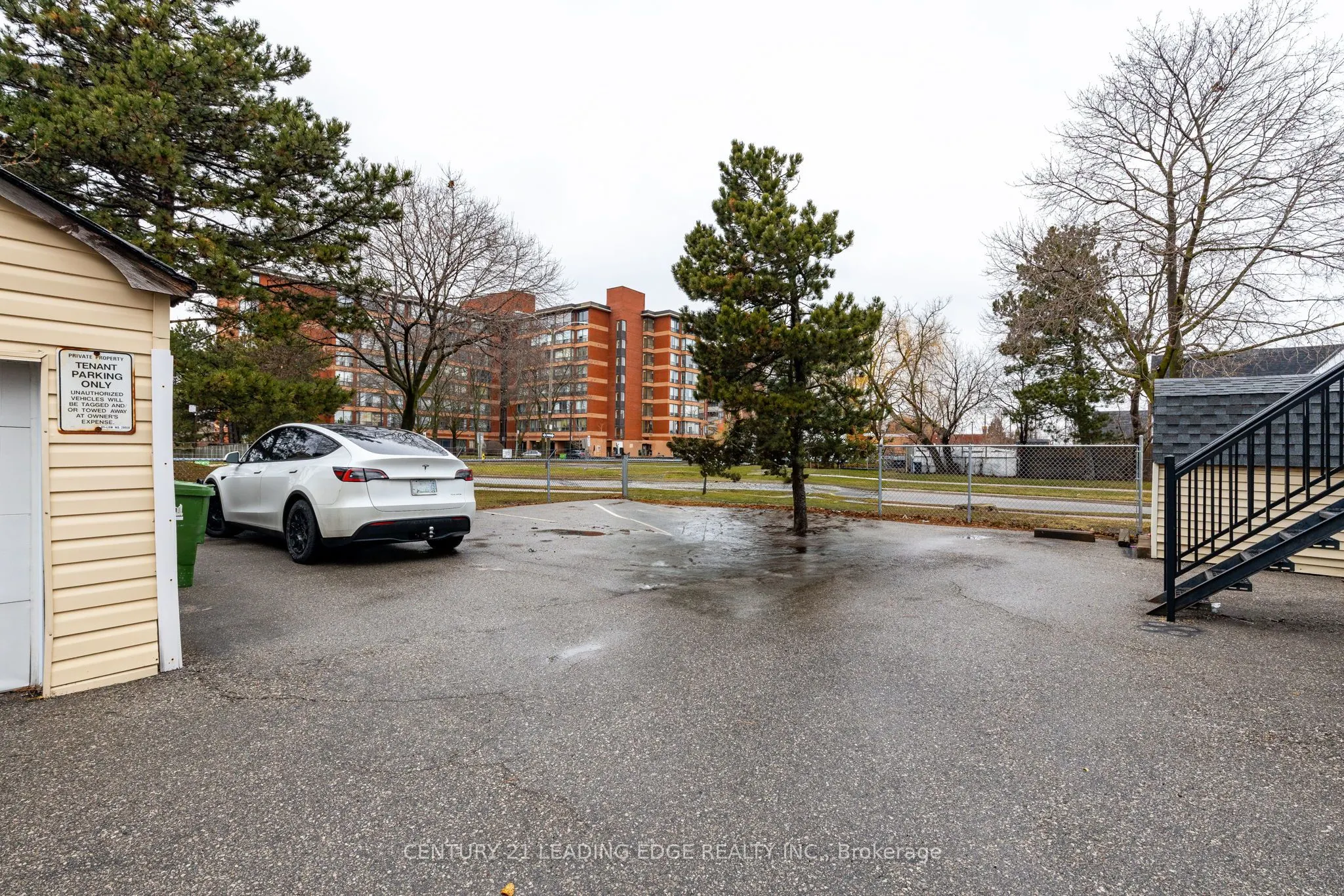 796 MIDLAND Avenue, #1