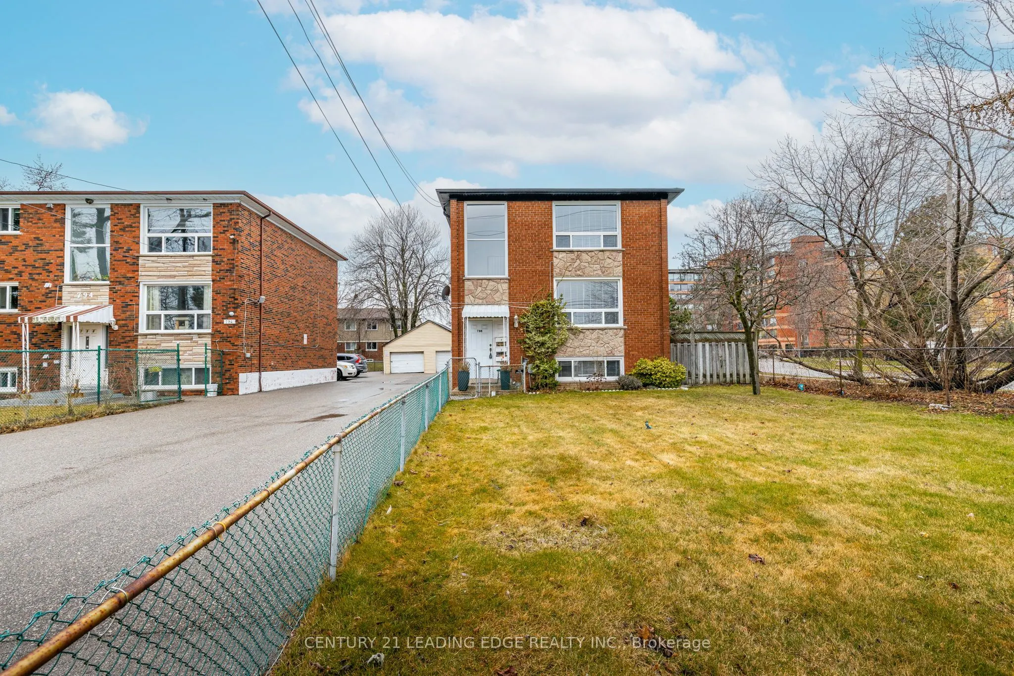 796 MIDLAND Avenue, #1