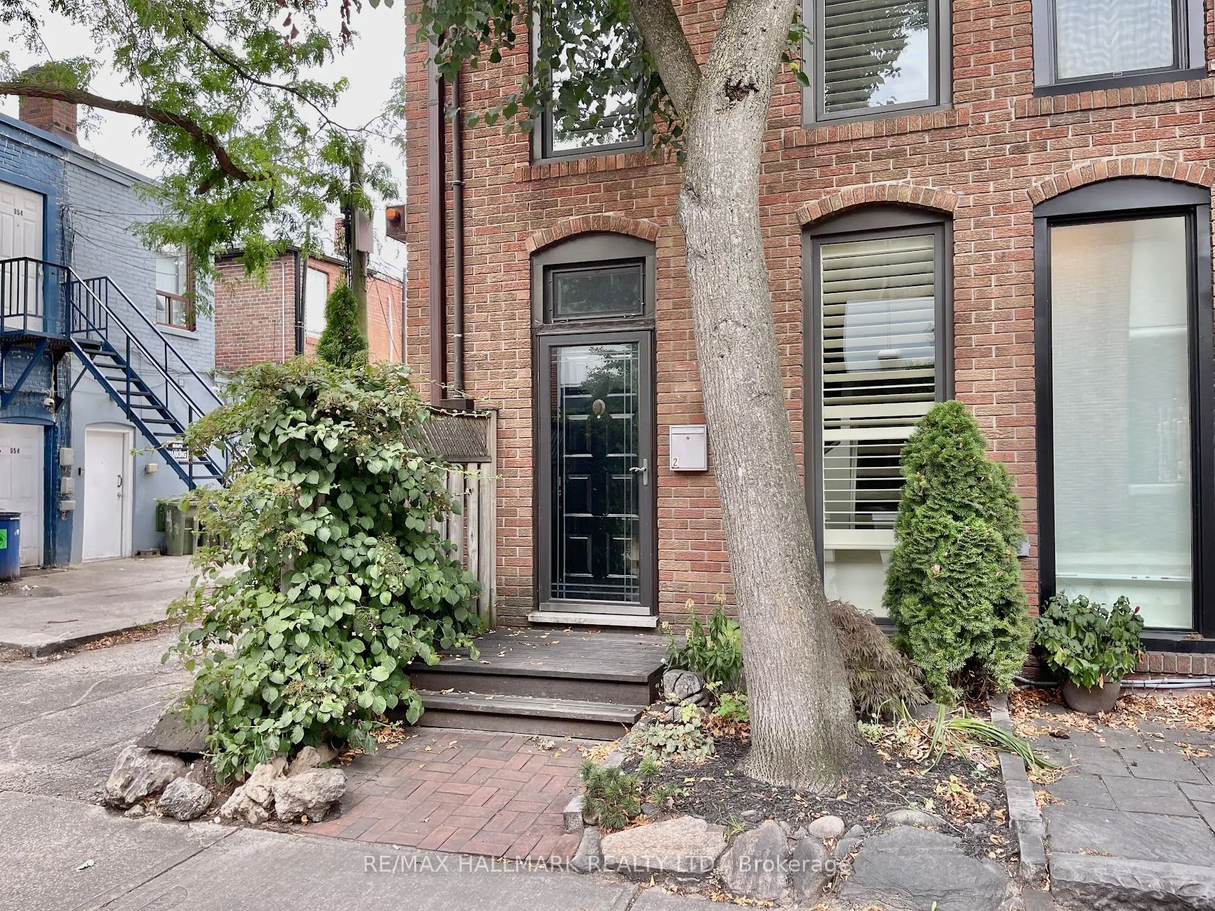 2 Verral Avenue