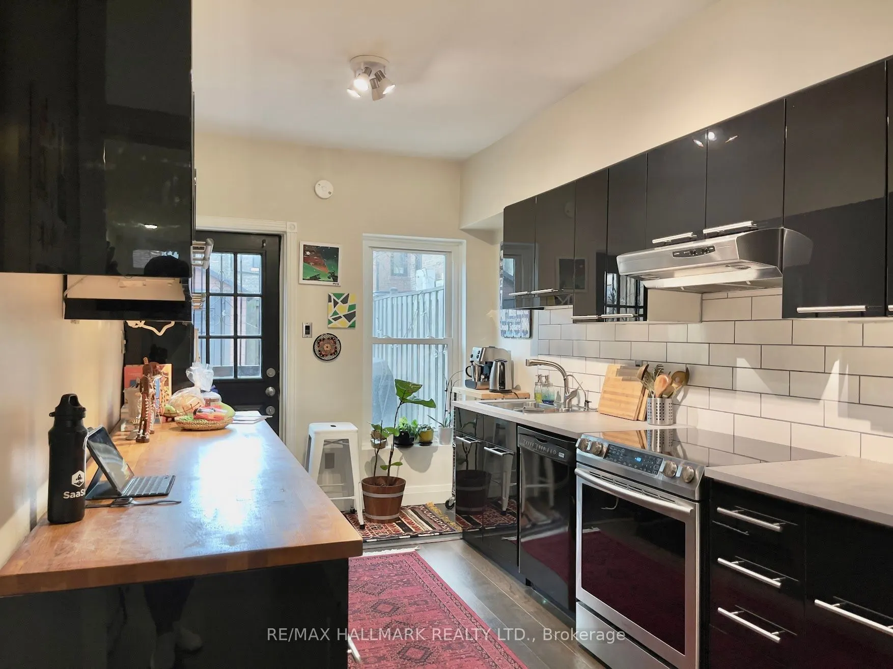 2 Verral Avenue