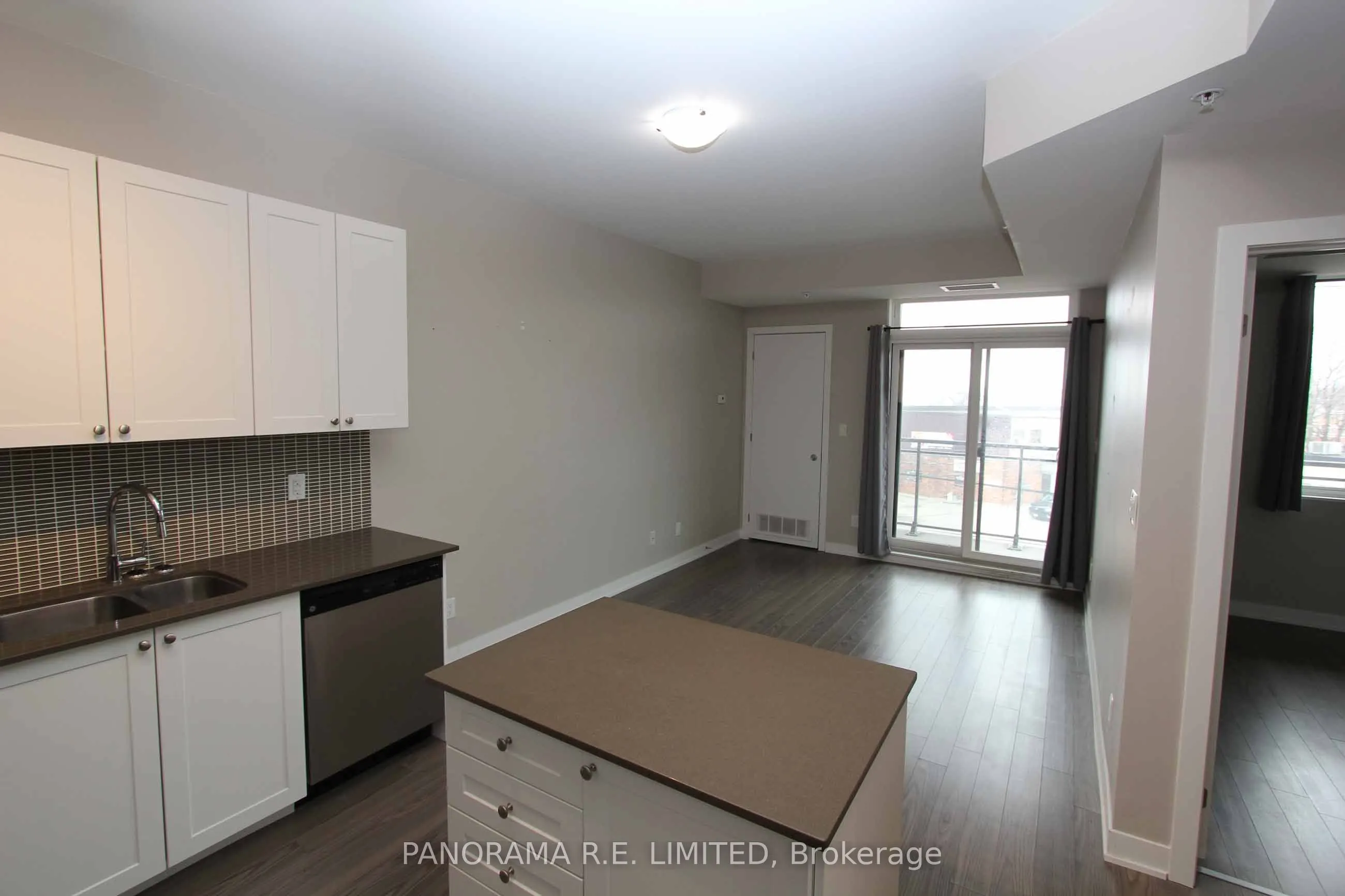 3560 St Clair Avenue E, #318