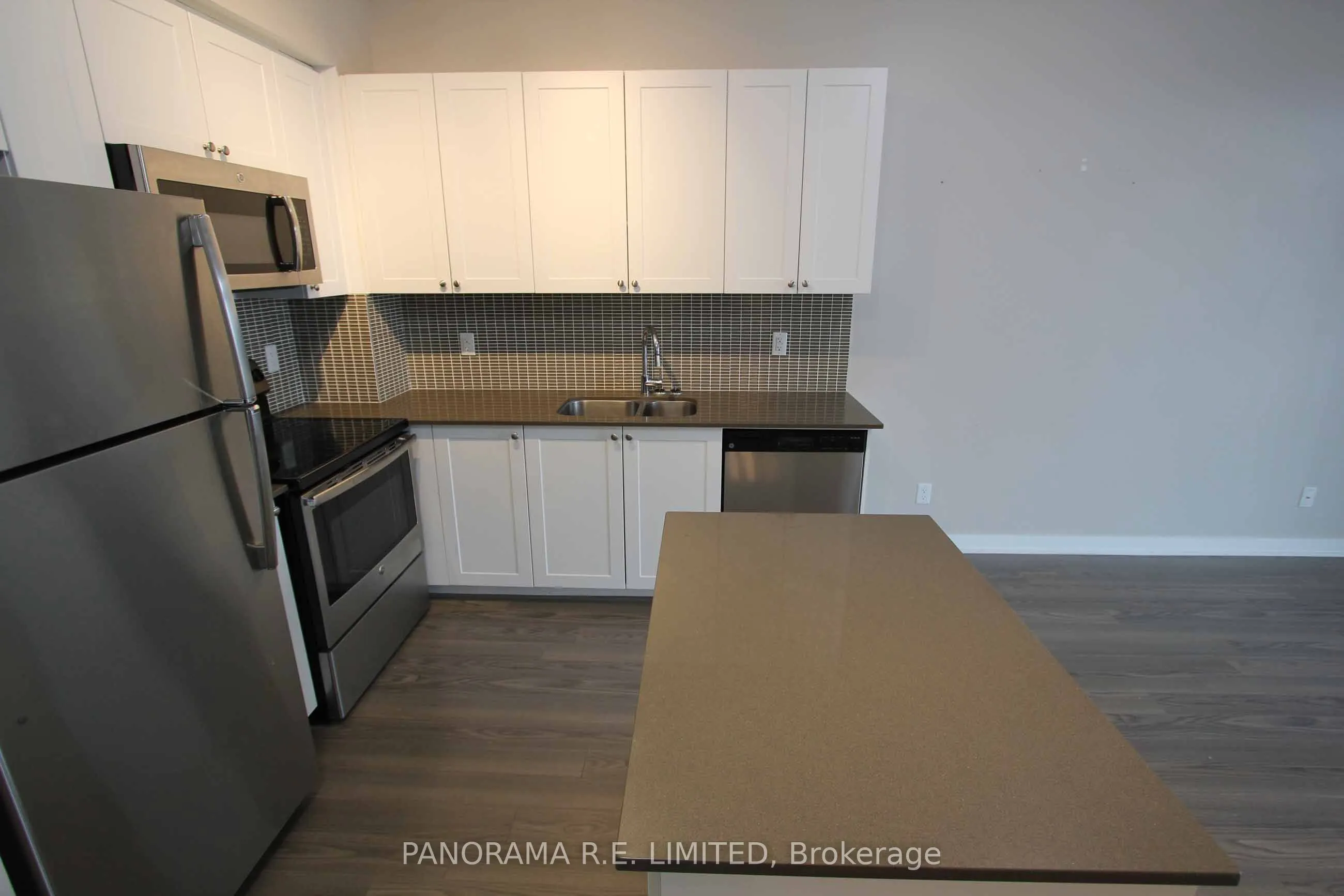 3560 St Clair Avenue E, #318