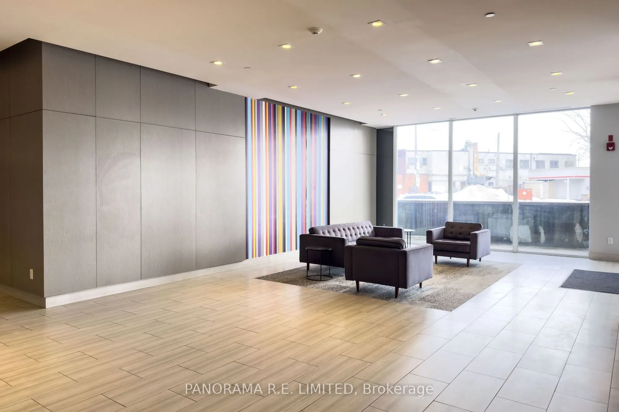 3560 St Clair Avenue E, #318