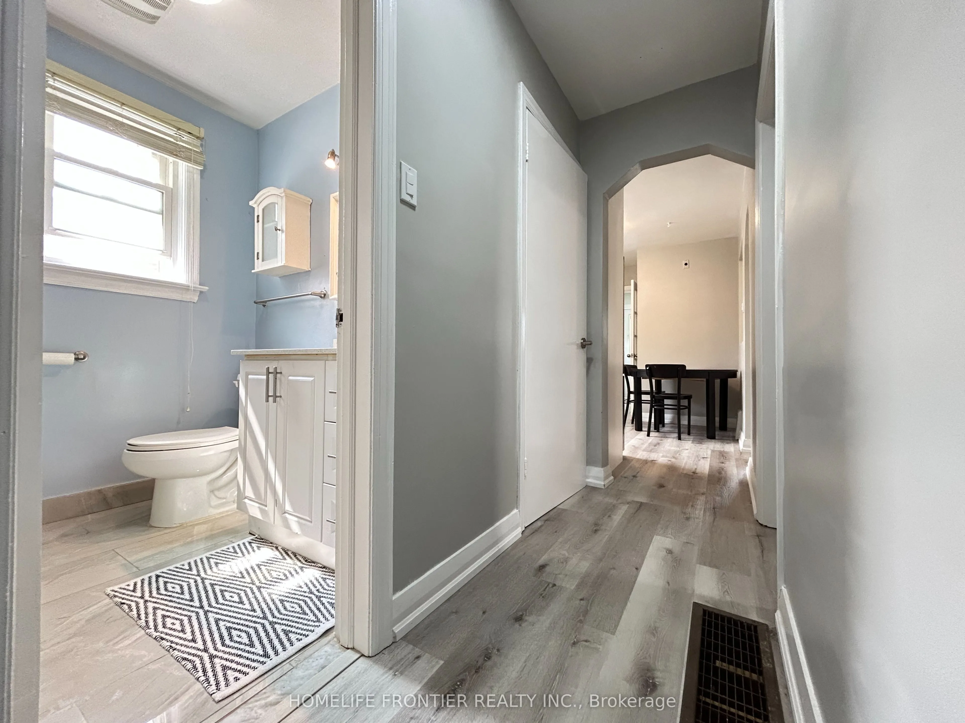 27 Rensburg Drive