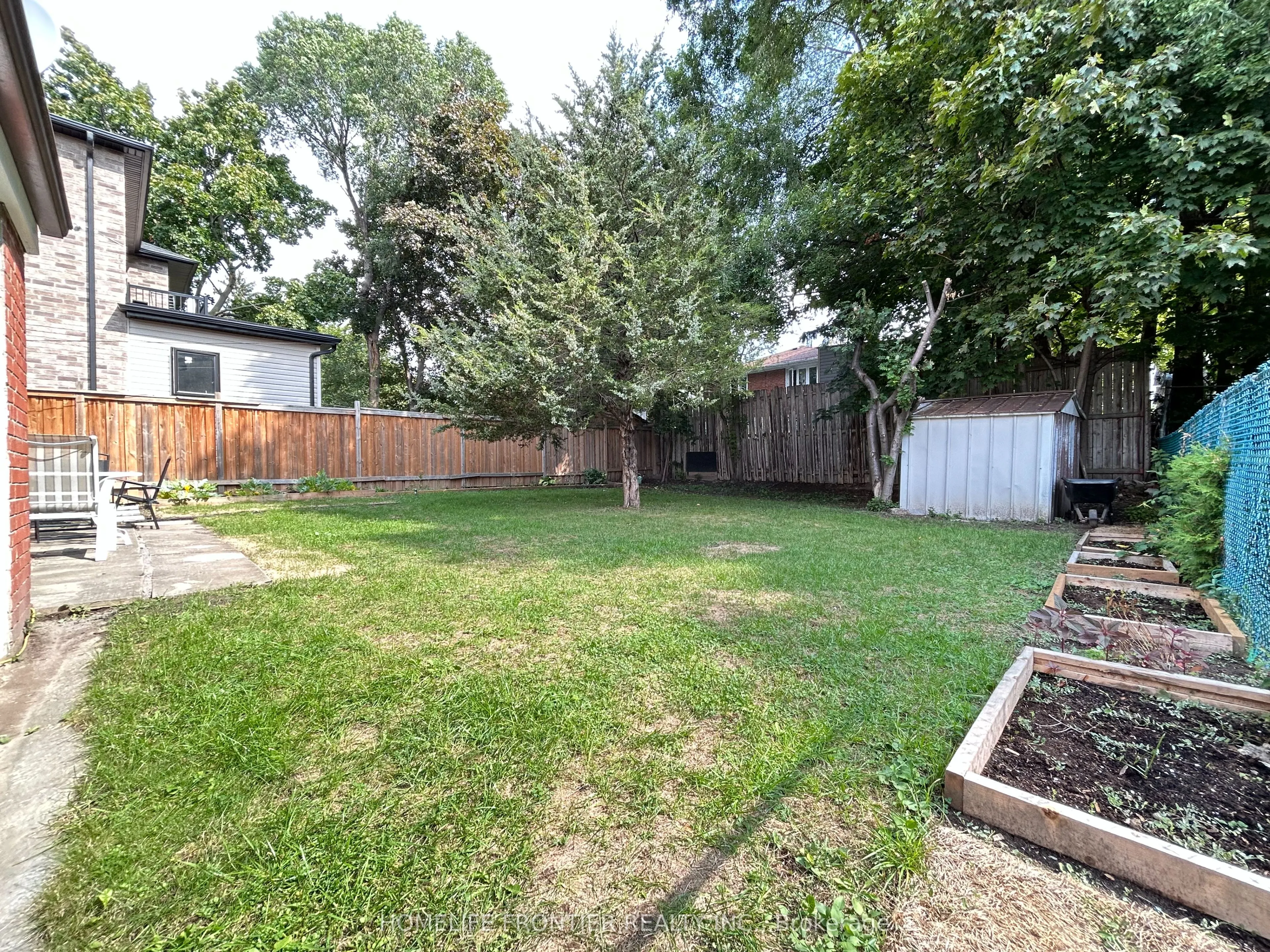 27 Rensburg Drive