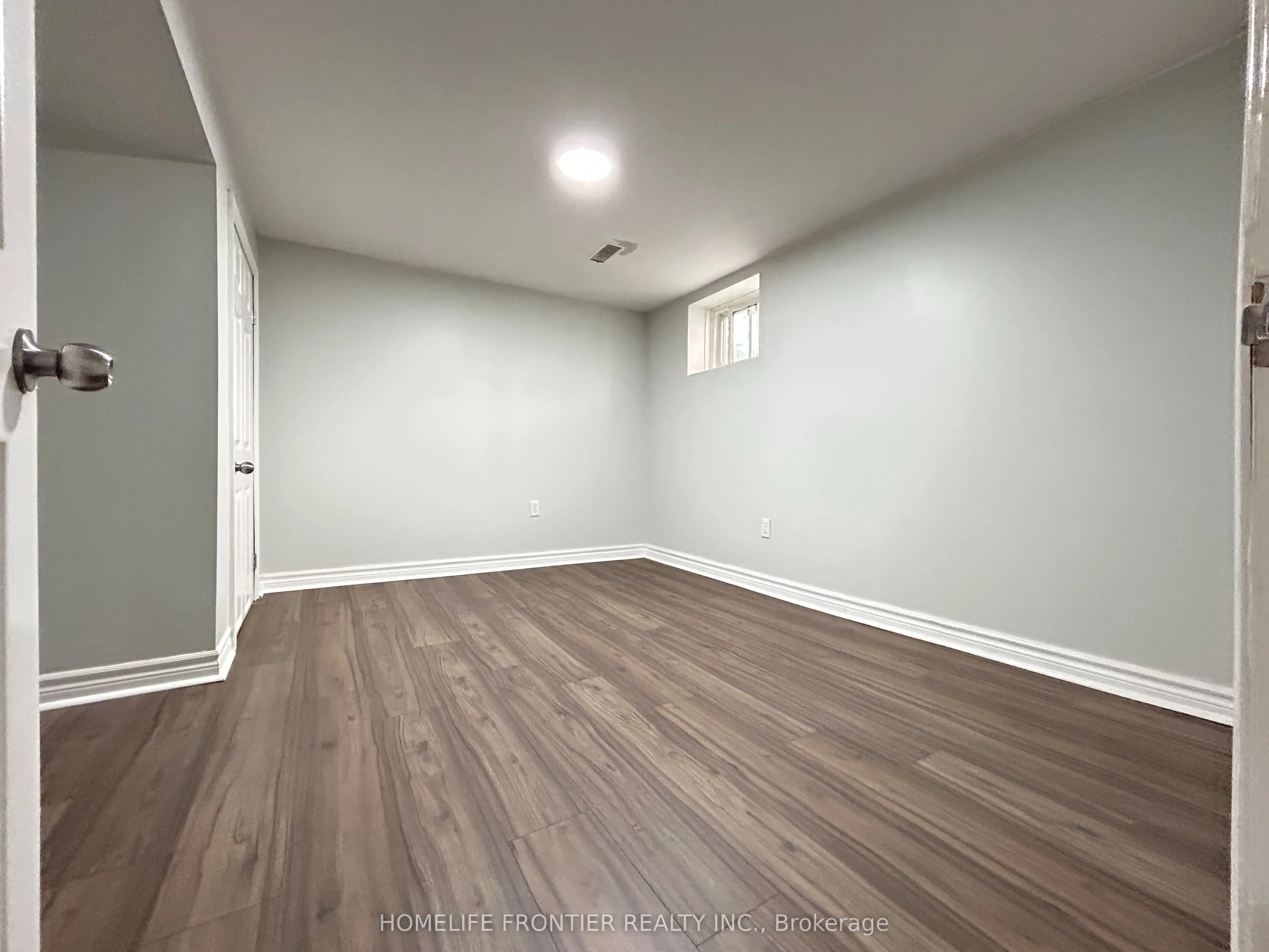 27 Rensburg Drive