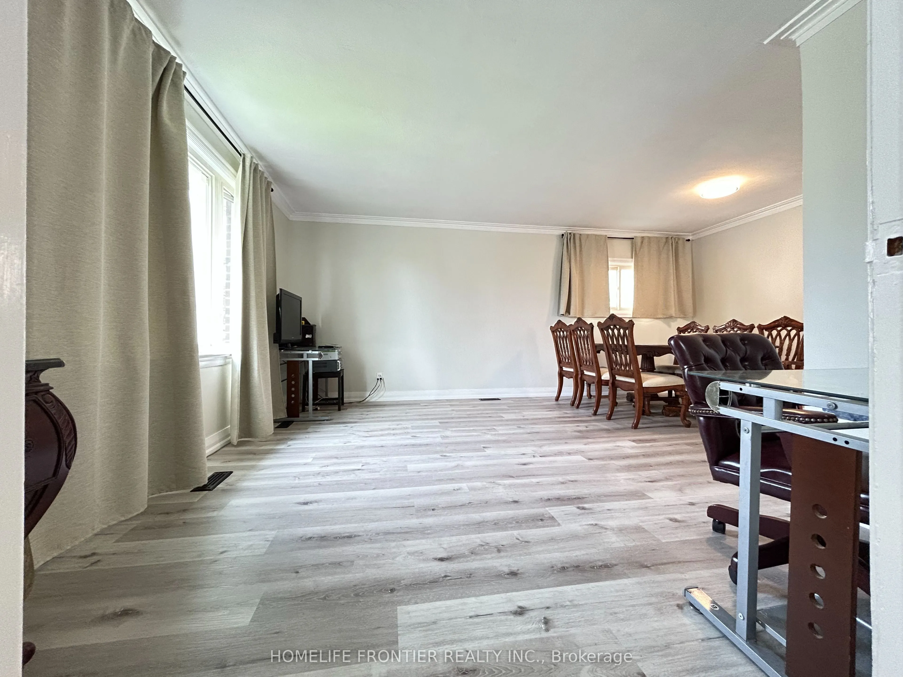 27 Rensburg Drive