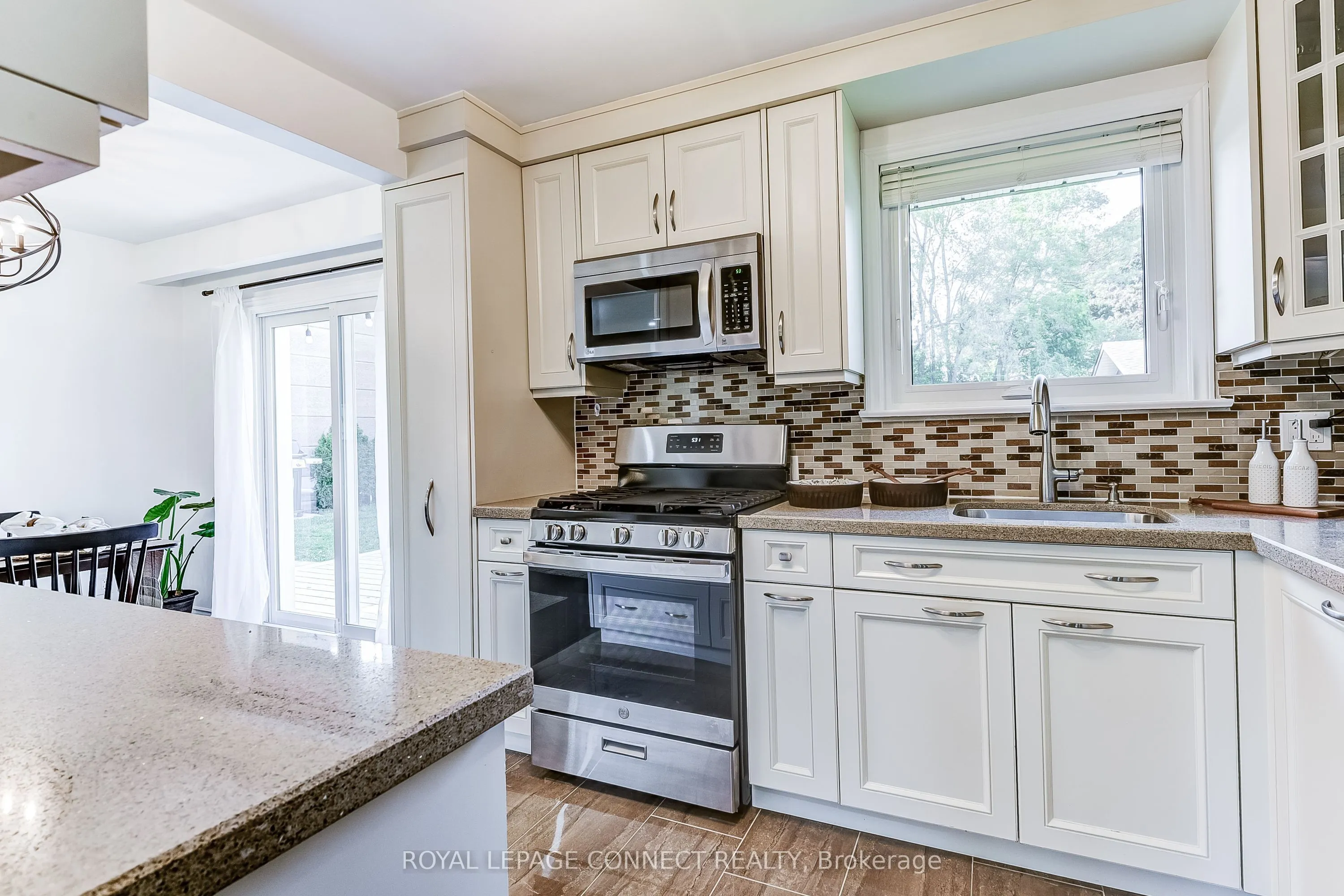 22 Ravine Park Crescent