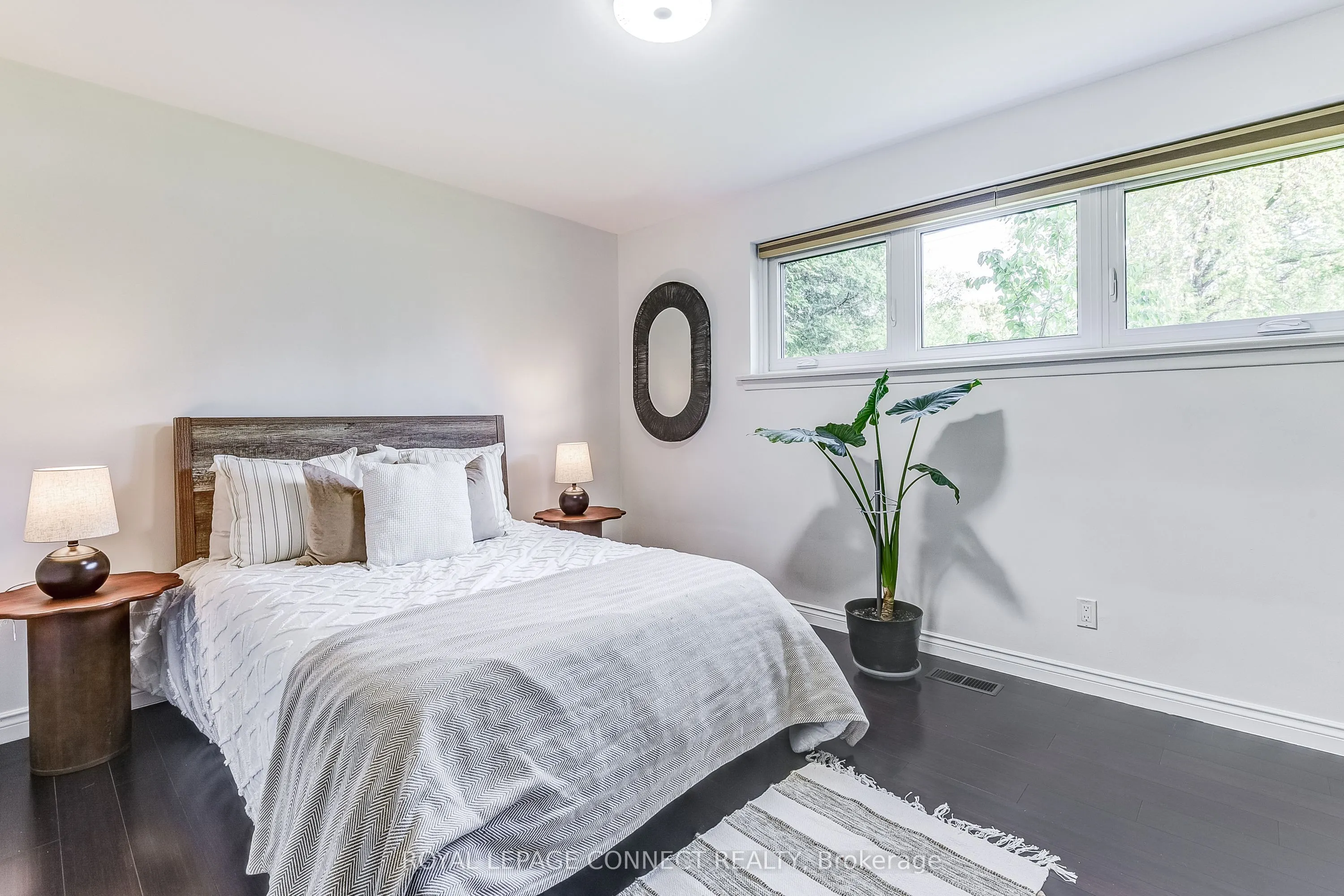 22 Ravine Park Crescent