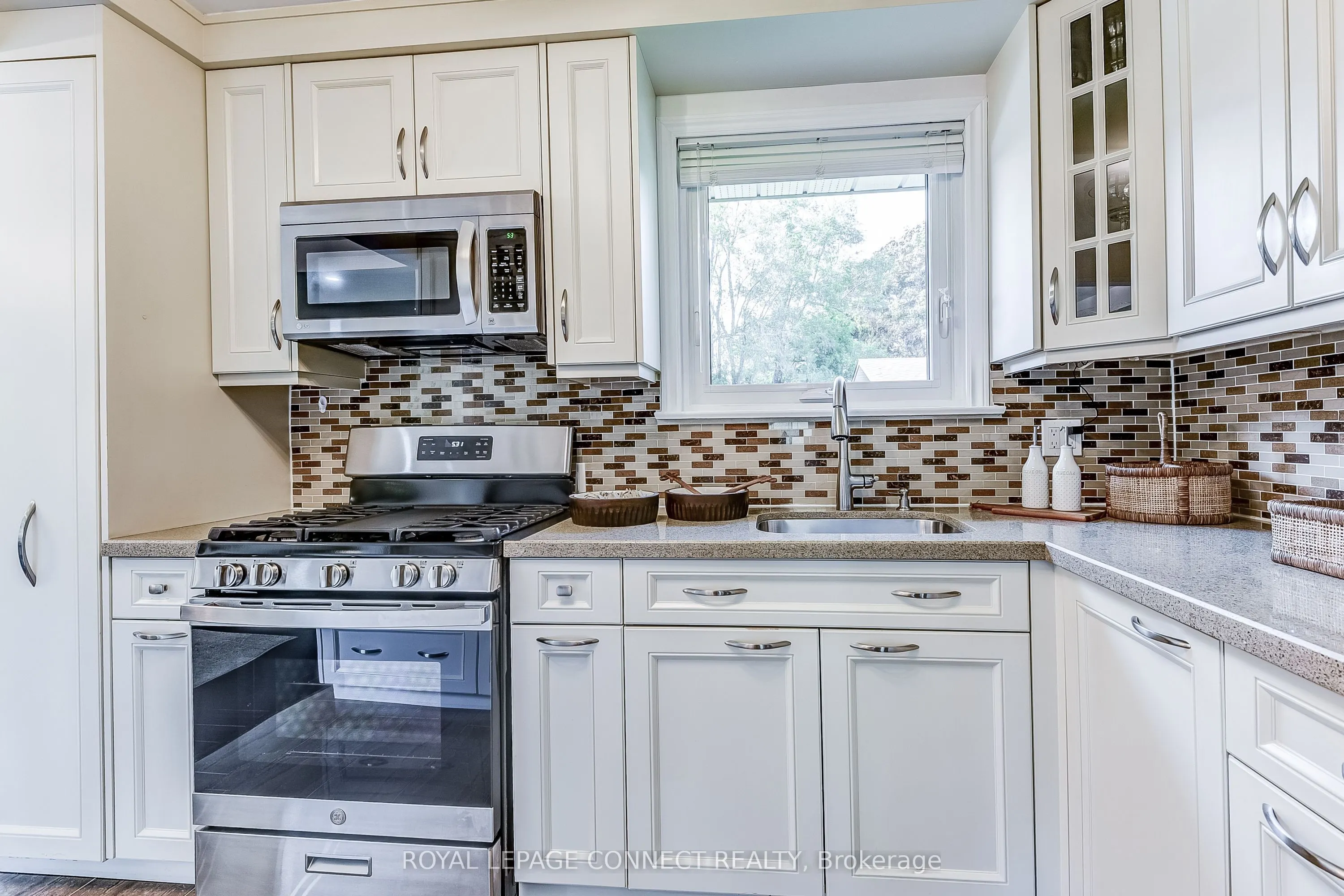 22 Ravine Park Crescent