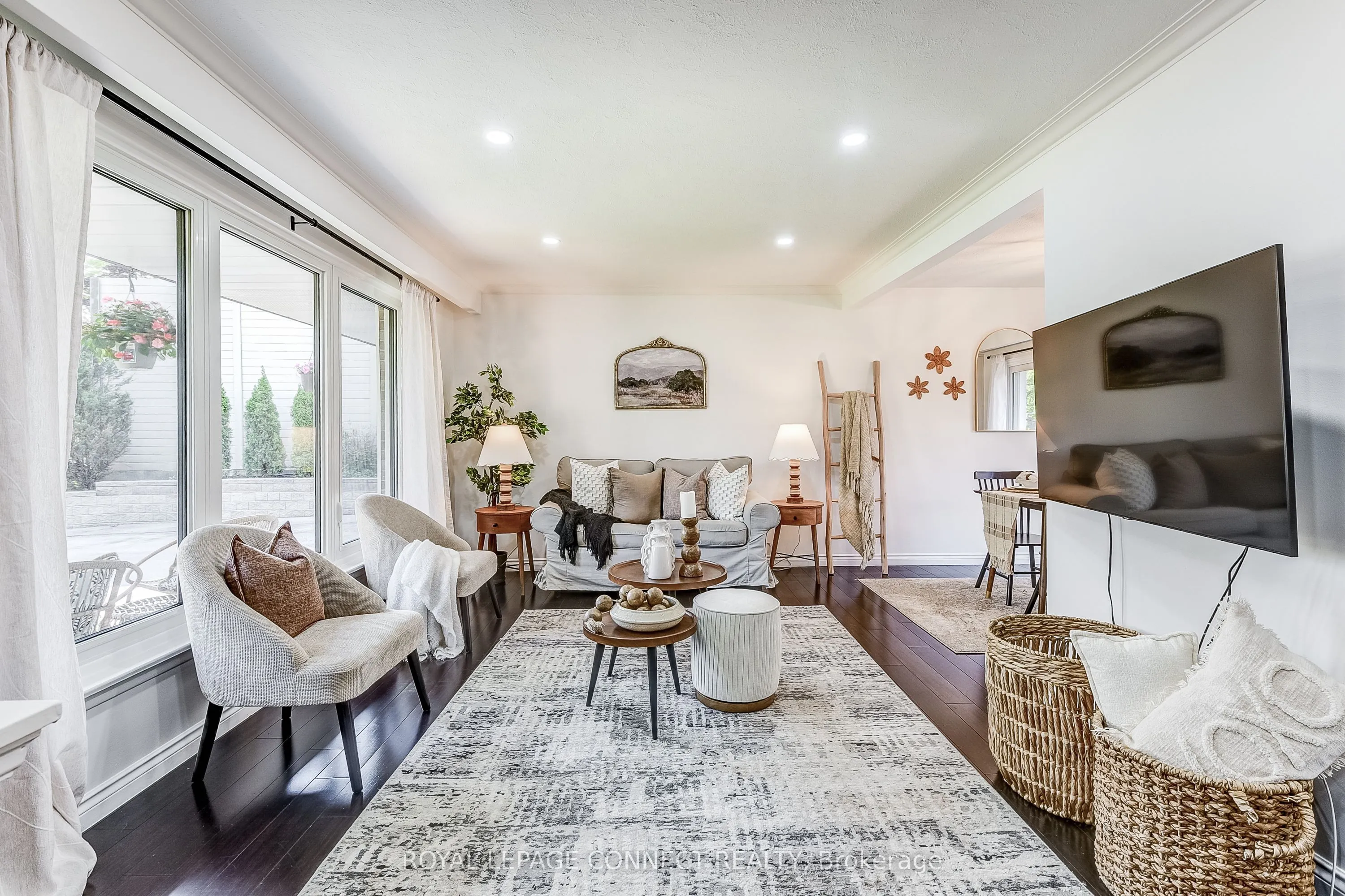 22 Ravine Park Crescent
