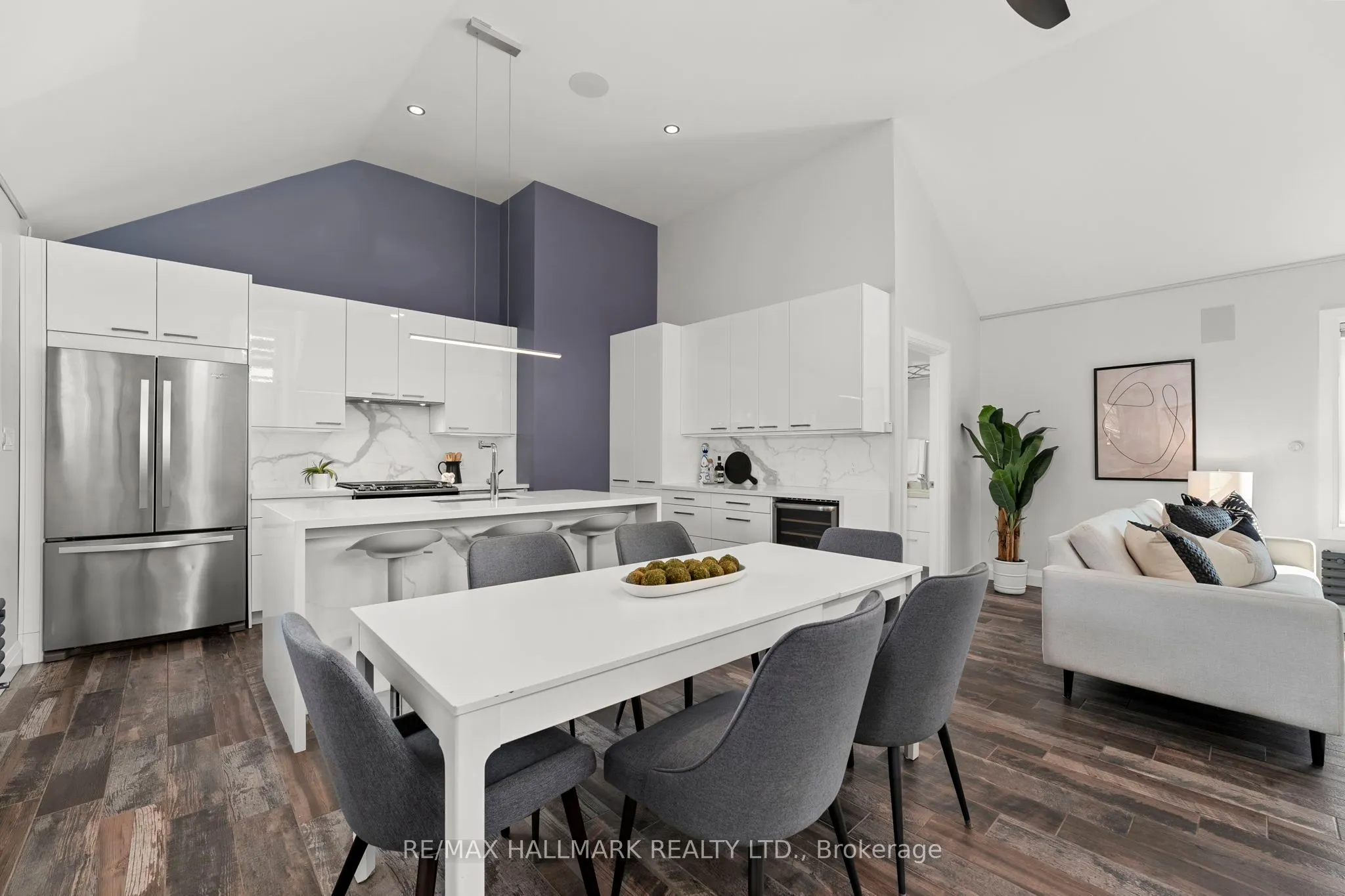 272&276 King Edward Avenue