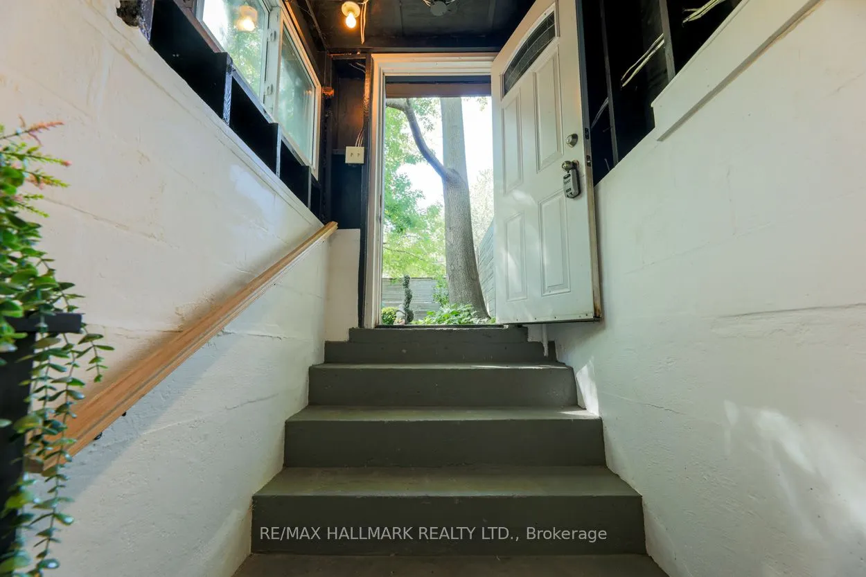 70 Carlaw Avenue