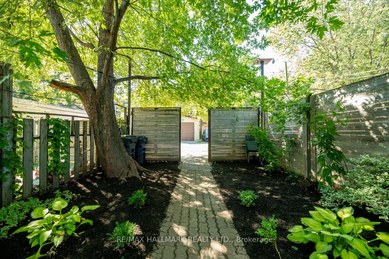 70 Carlaw Avenue