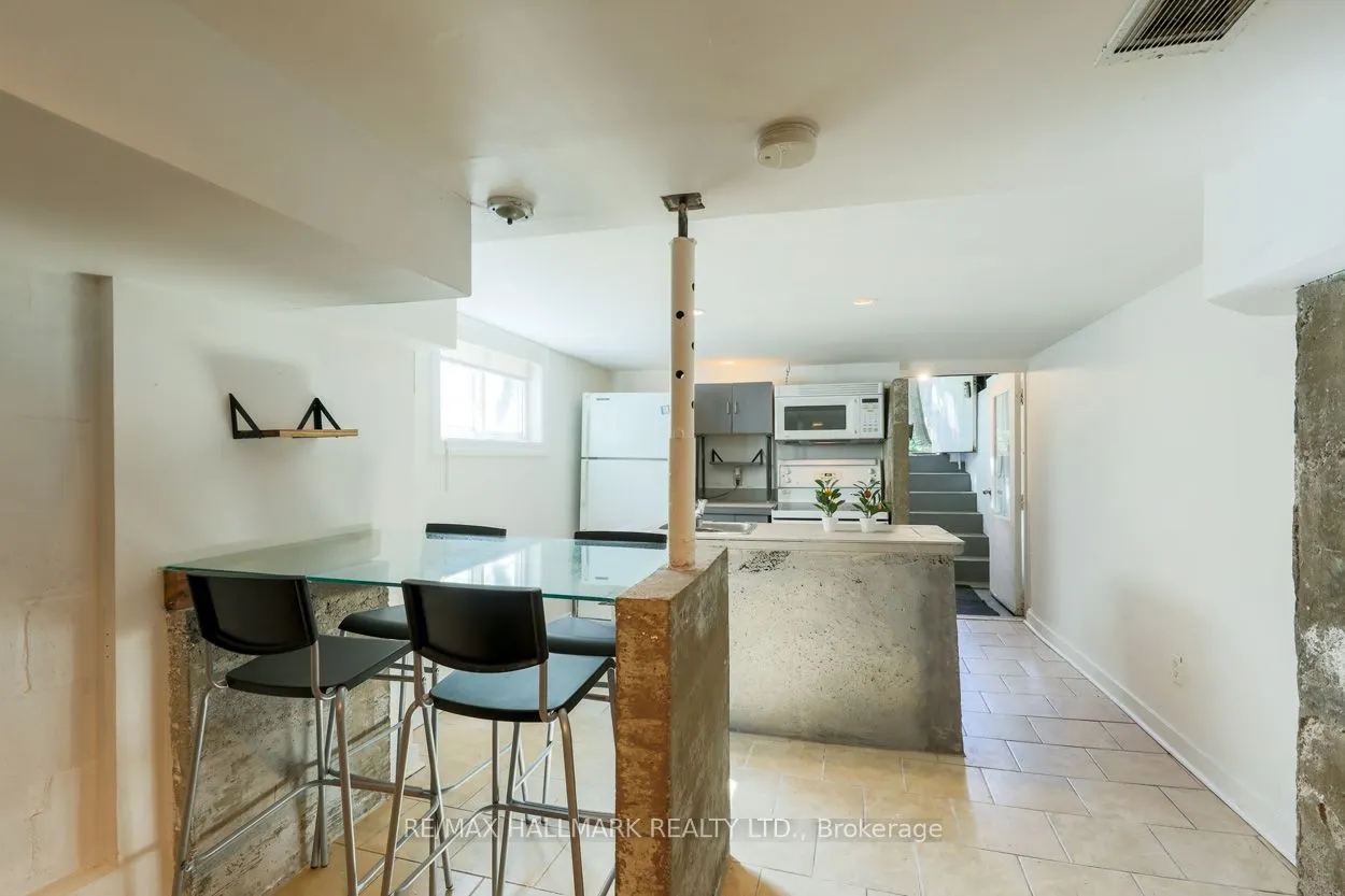 70 Carlaw Avenue
