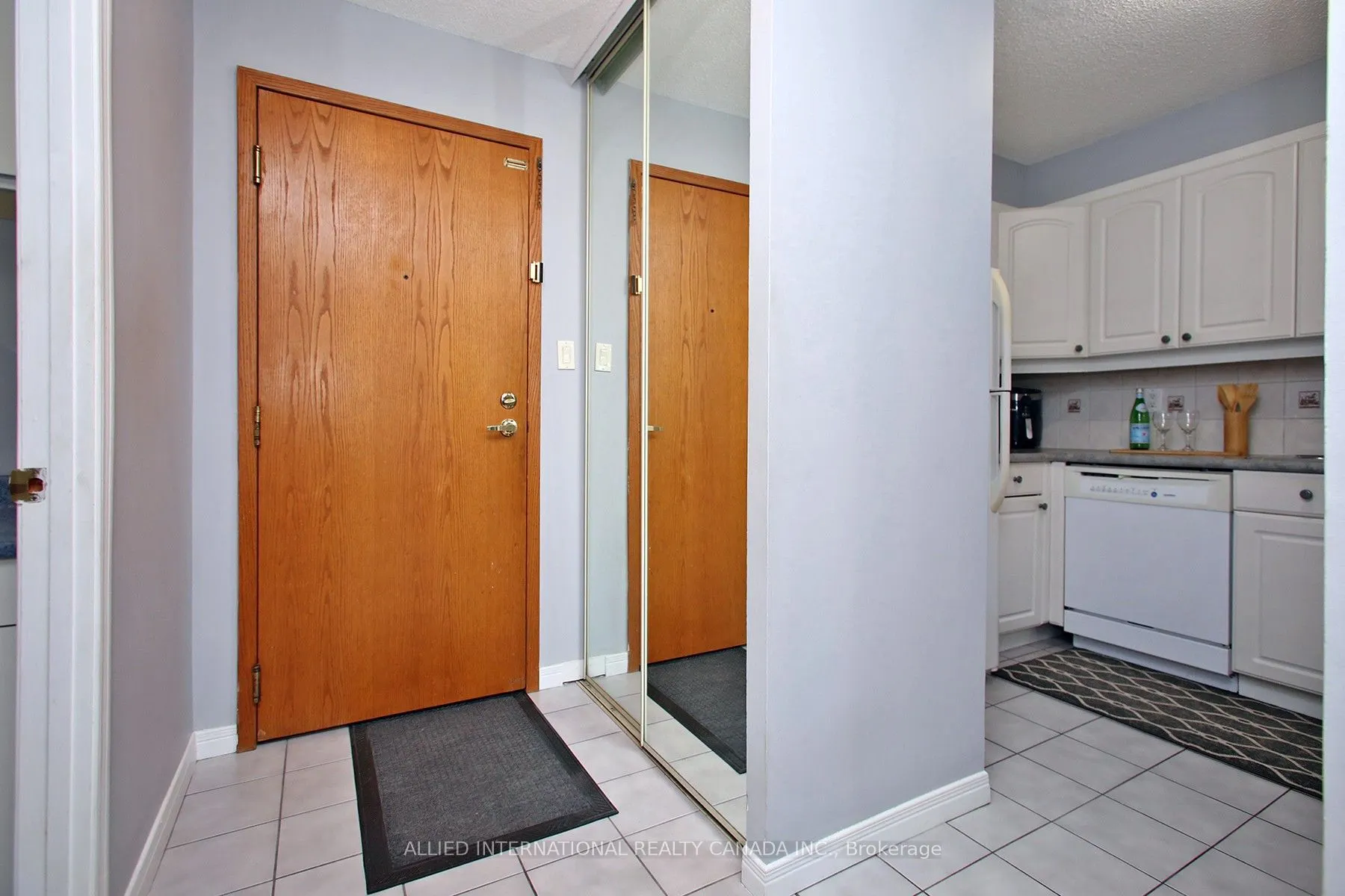 80 Athol Street E, #404