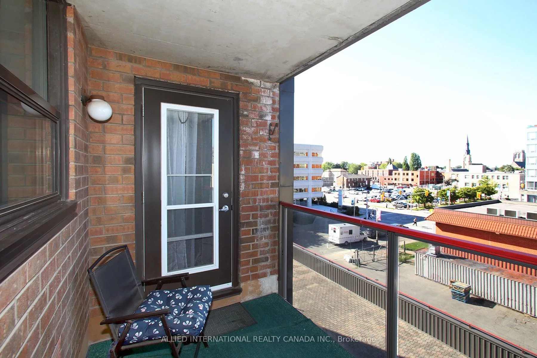 80 Athol Street E, #404