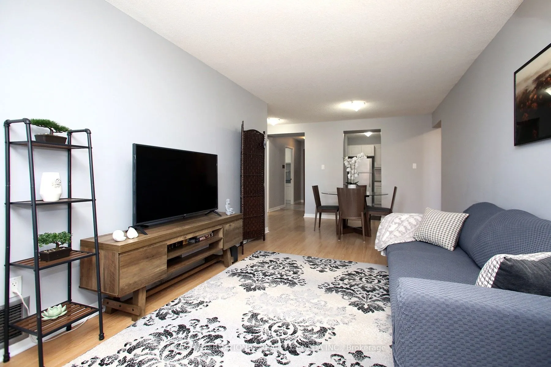 80 Athol Street E, #404