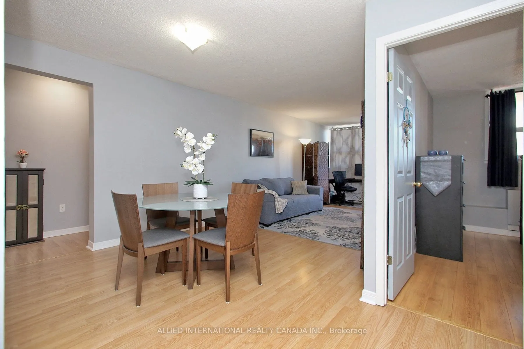 80 Athol Street E, #404