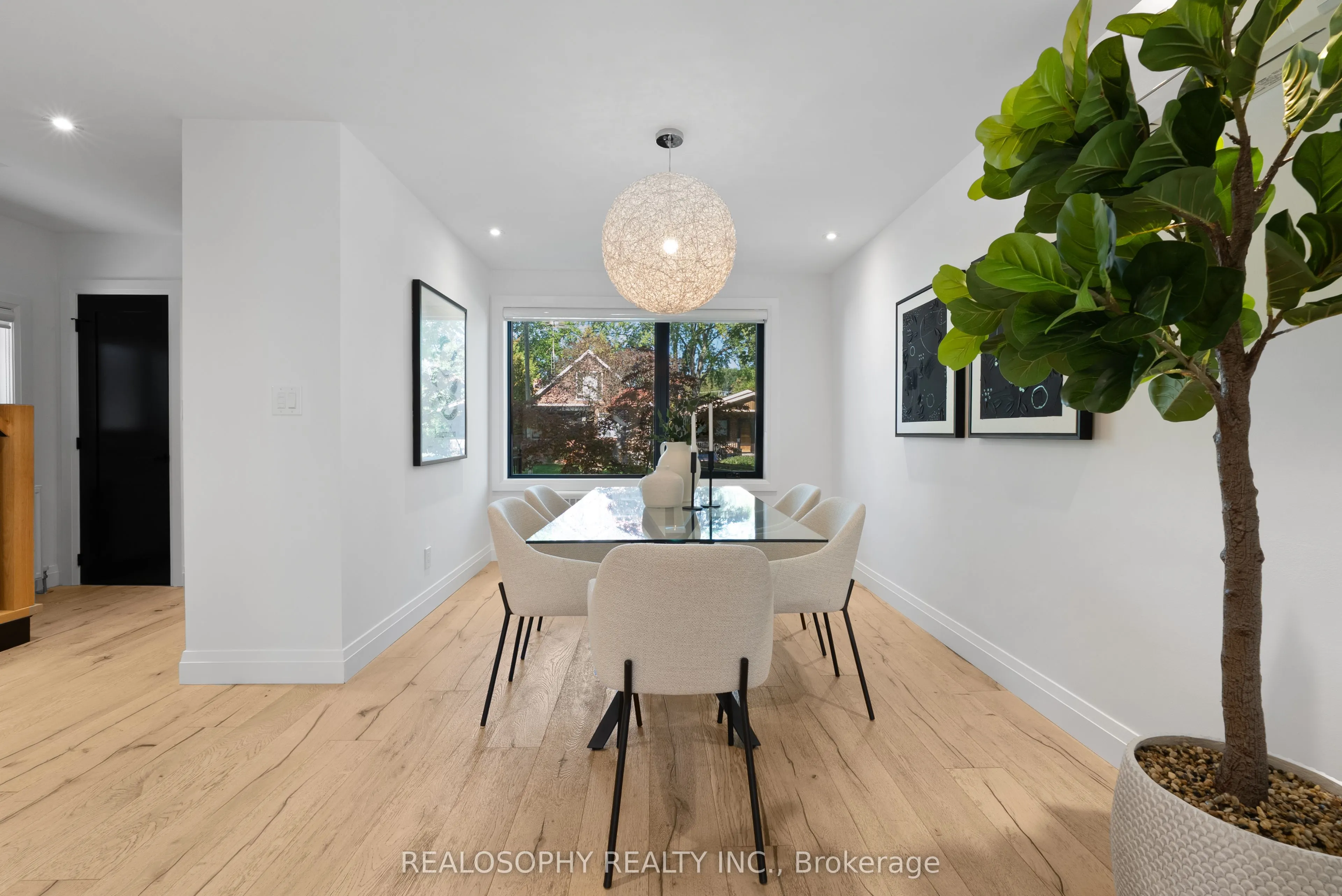 69 Wallington Avenue