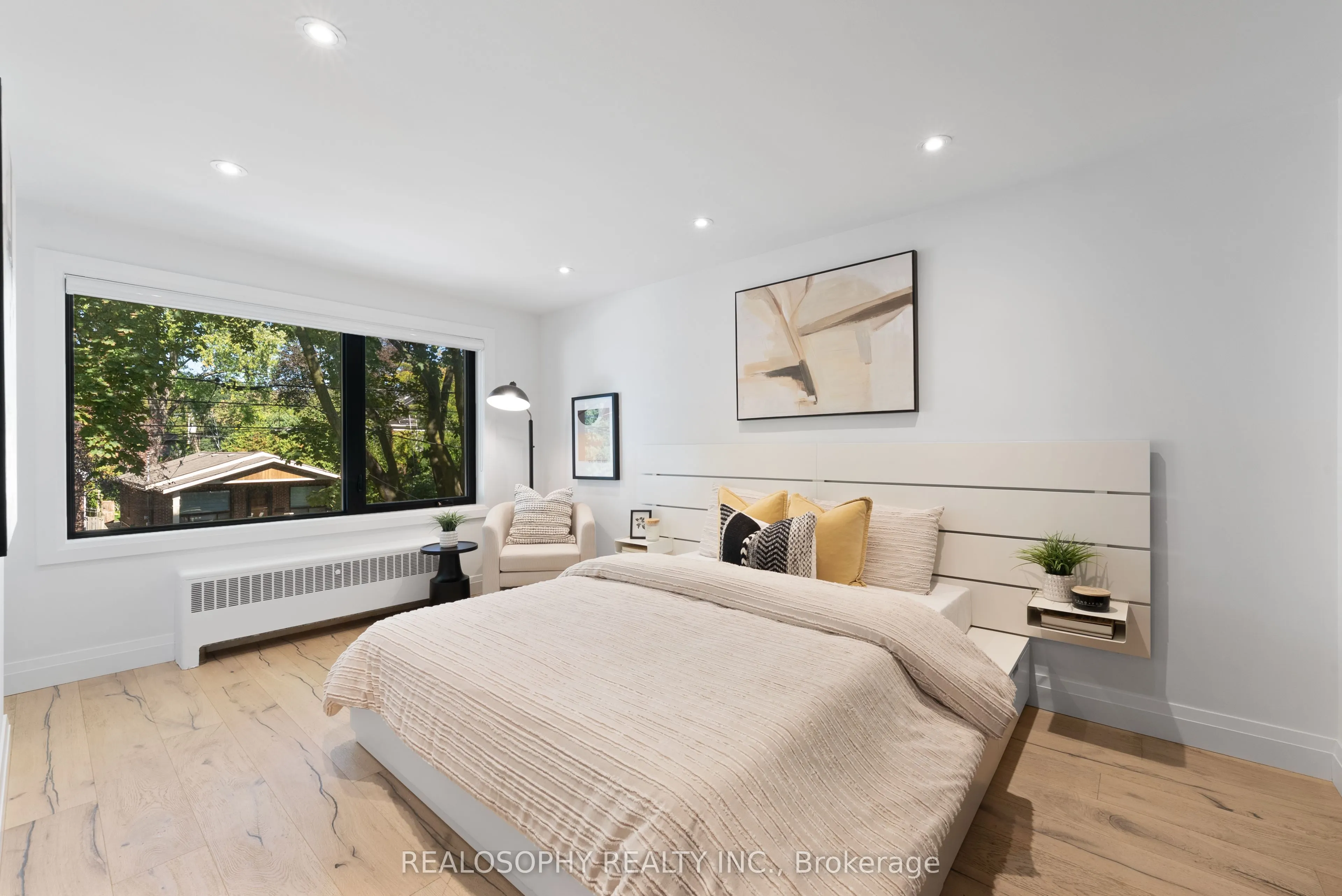 69 Wallington Avenue