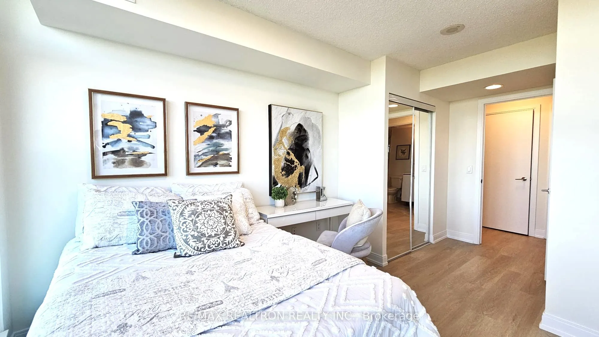 238 Bonis Avenue, #2615