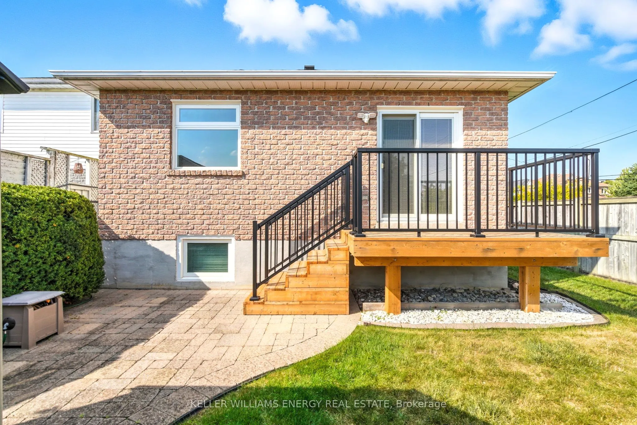 1 Daiseyfield Avenue