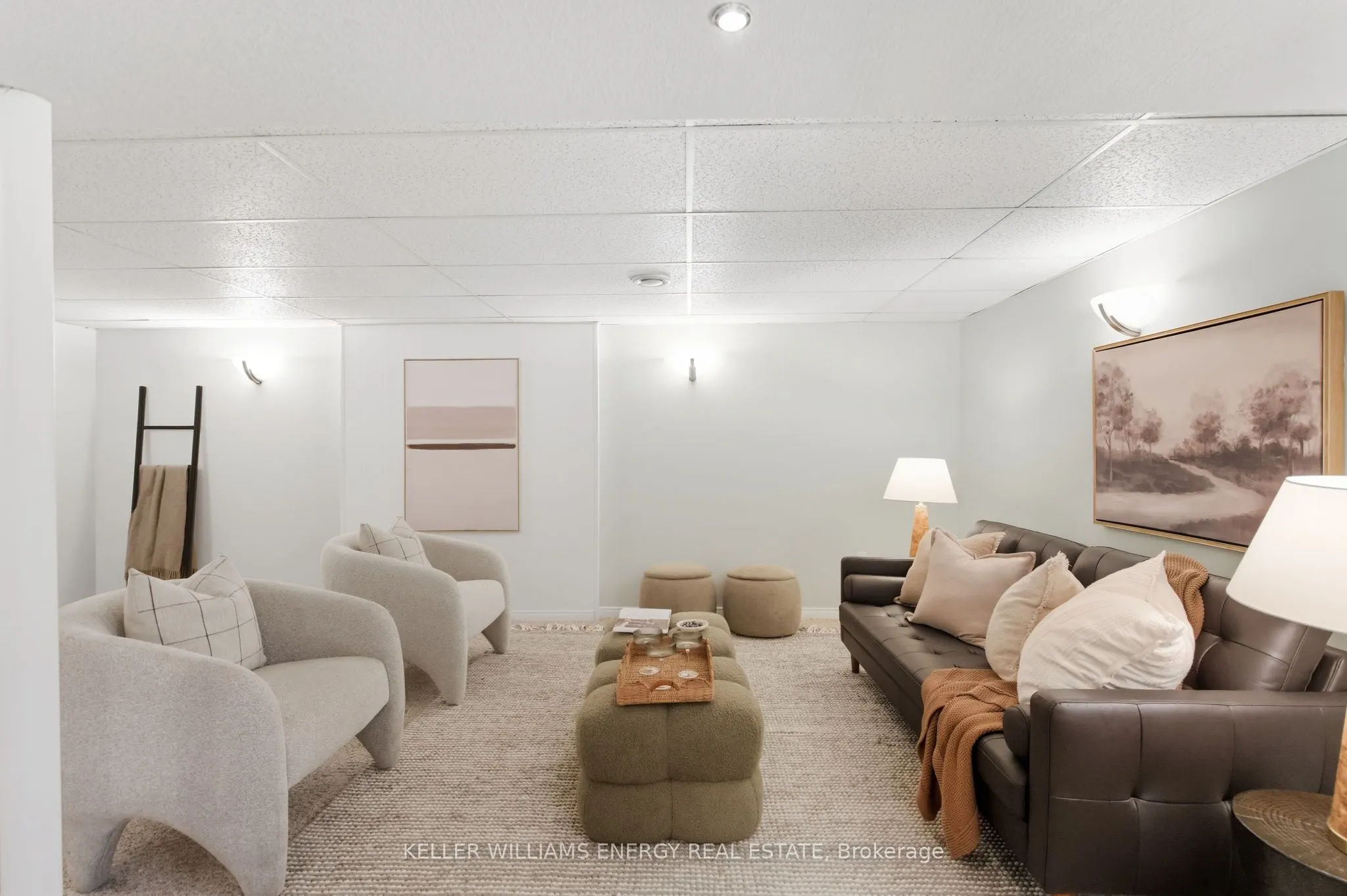 1 Daiseyfield Avenue