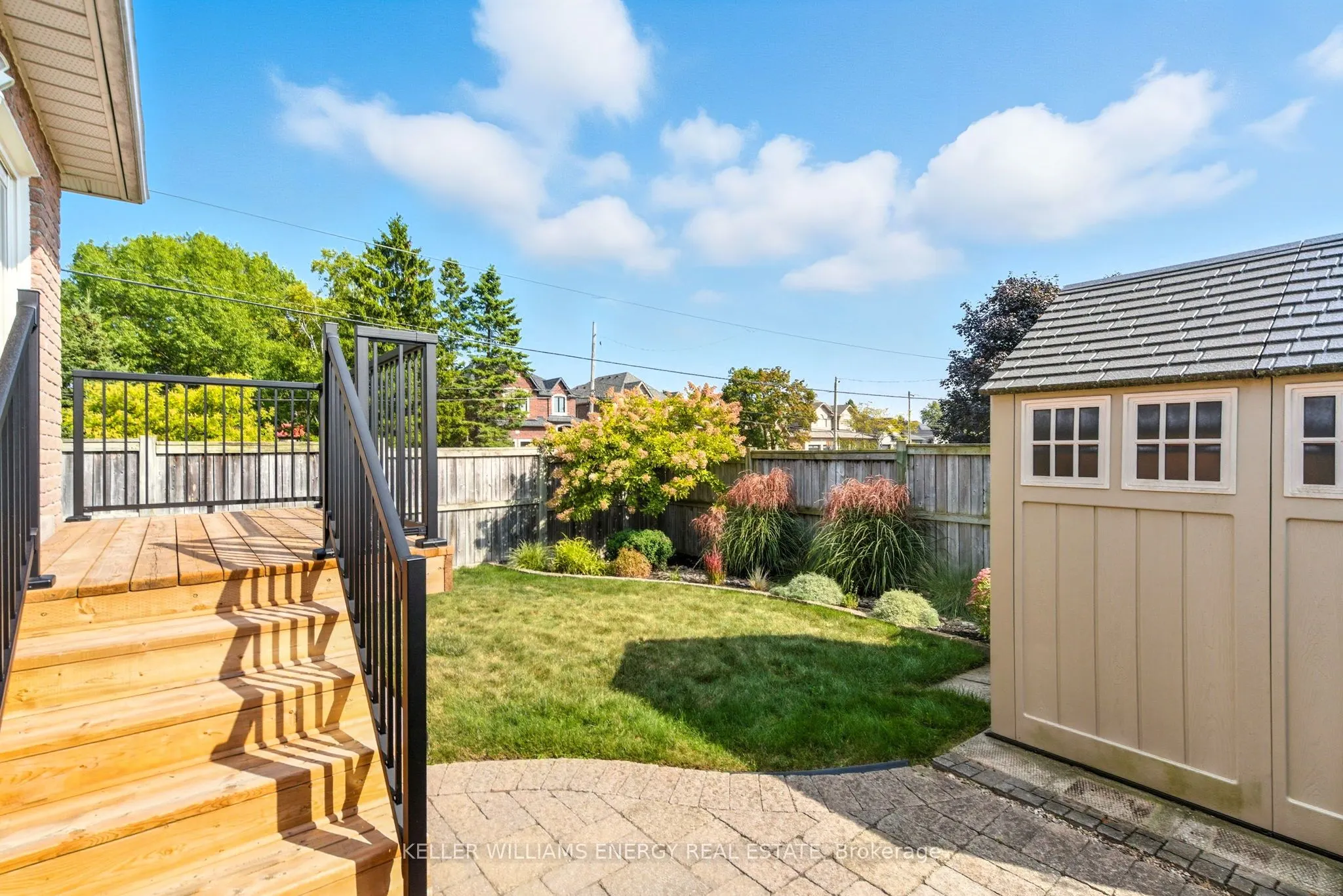 1 Daiseyfield Avenue