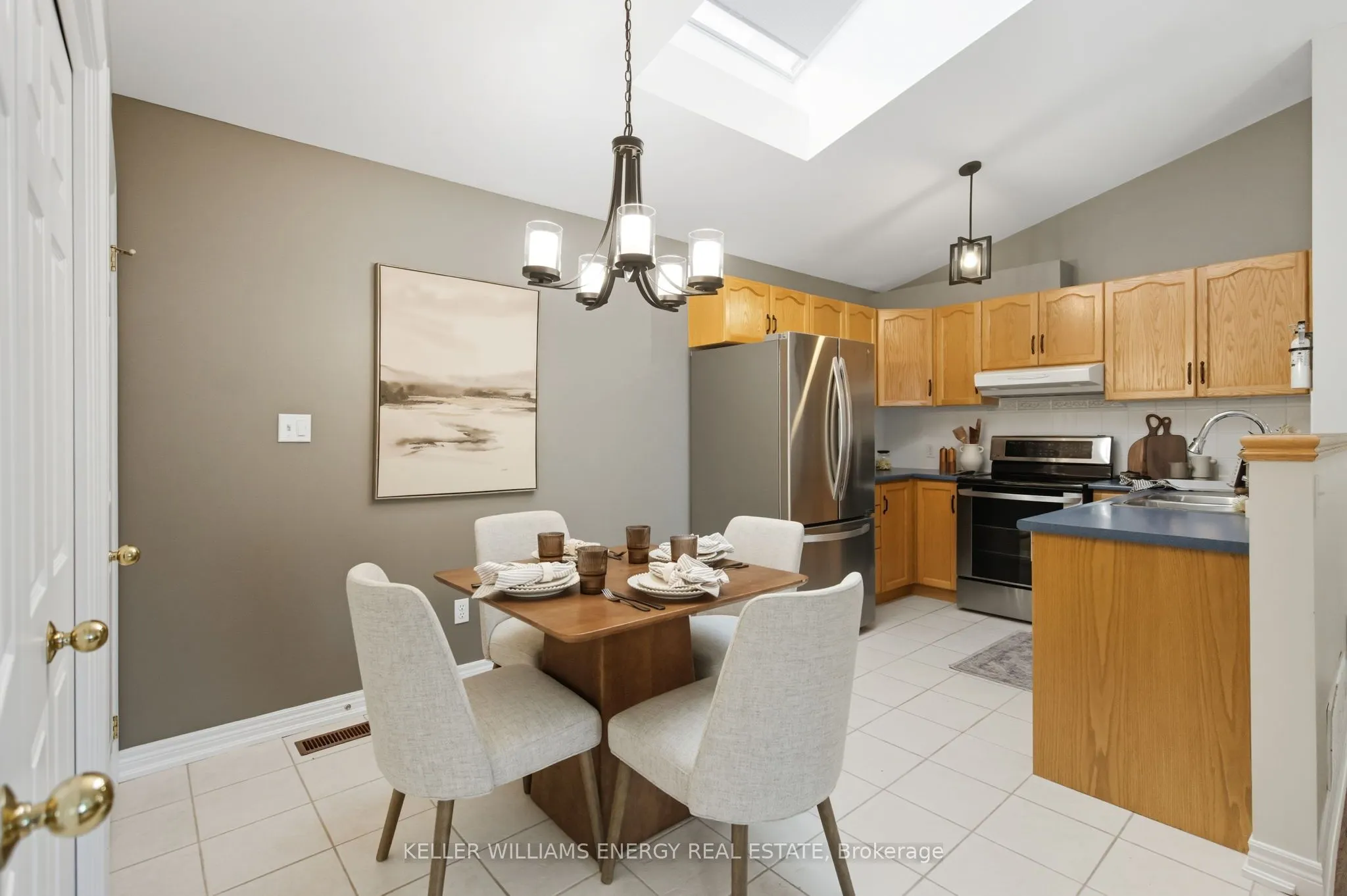 1 Daiseyfield Avenue