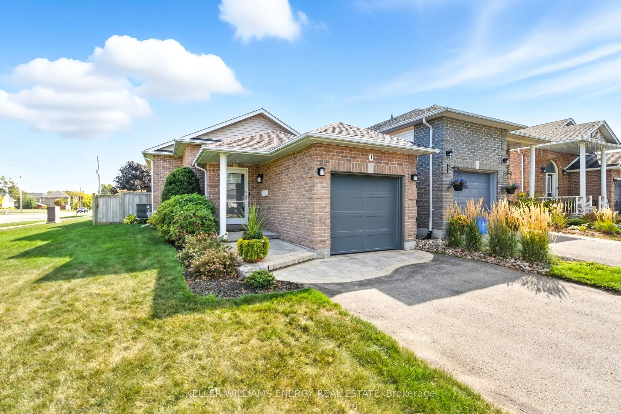 1 Daiseyfield Avenue