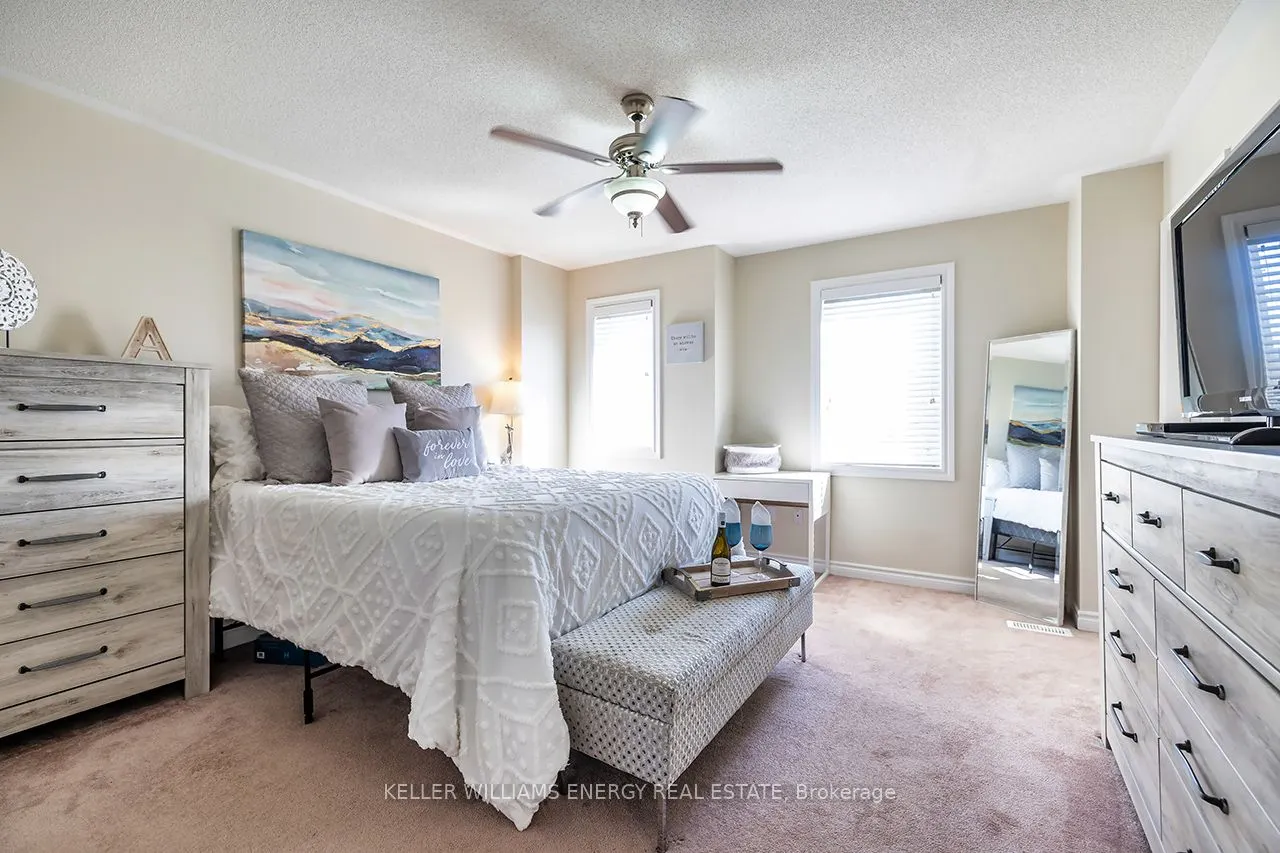 8 Bagnell Crescent