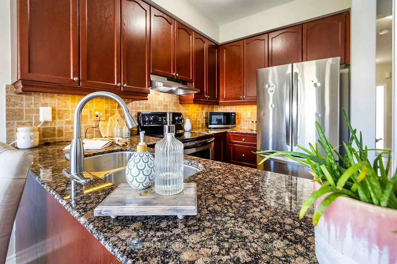 8 Bagnell Crescent