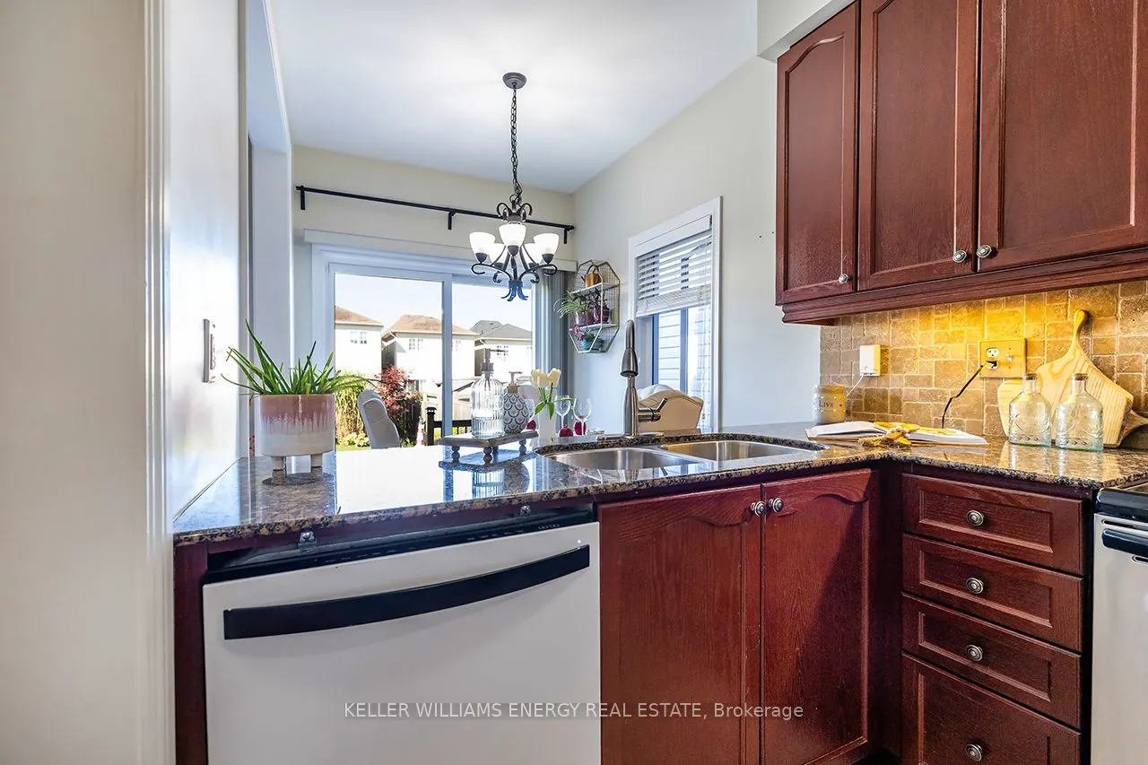 8 Bagnell Crescent