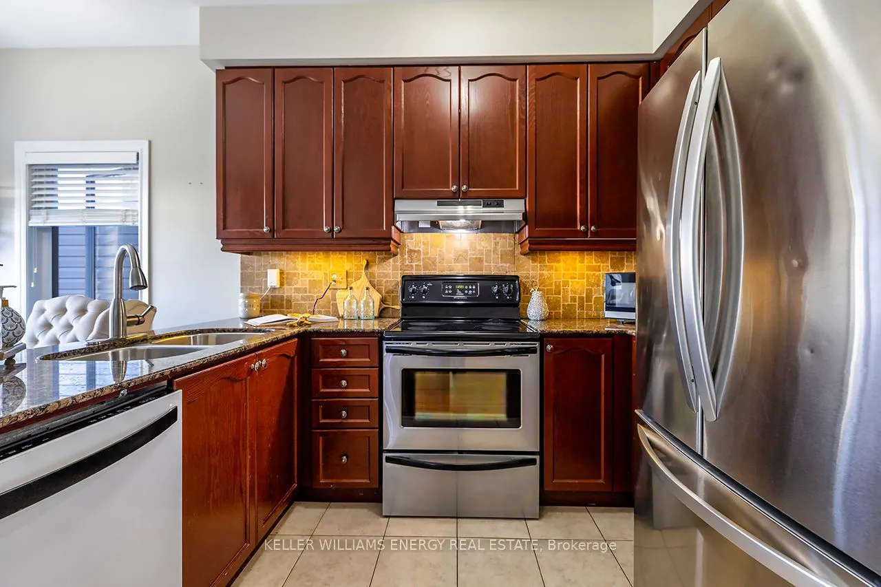 8 Bagnell Crescent