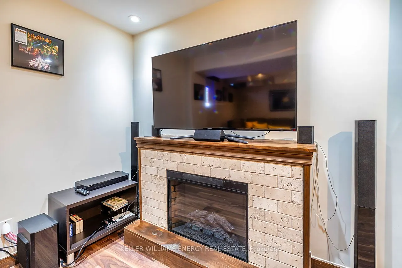 8 Bagnell Crescent