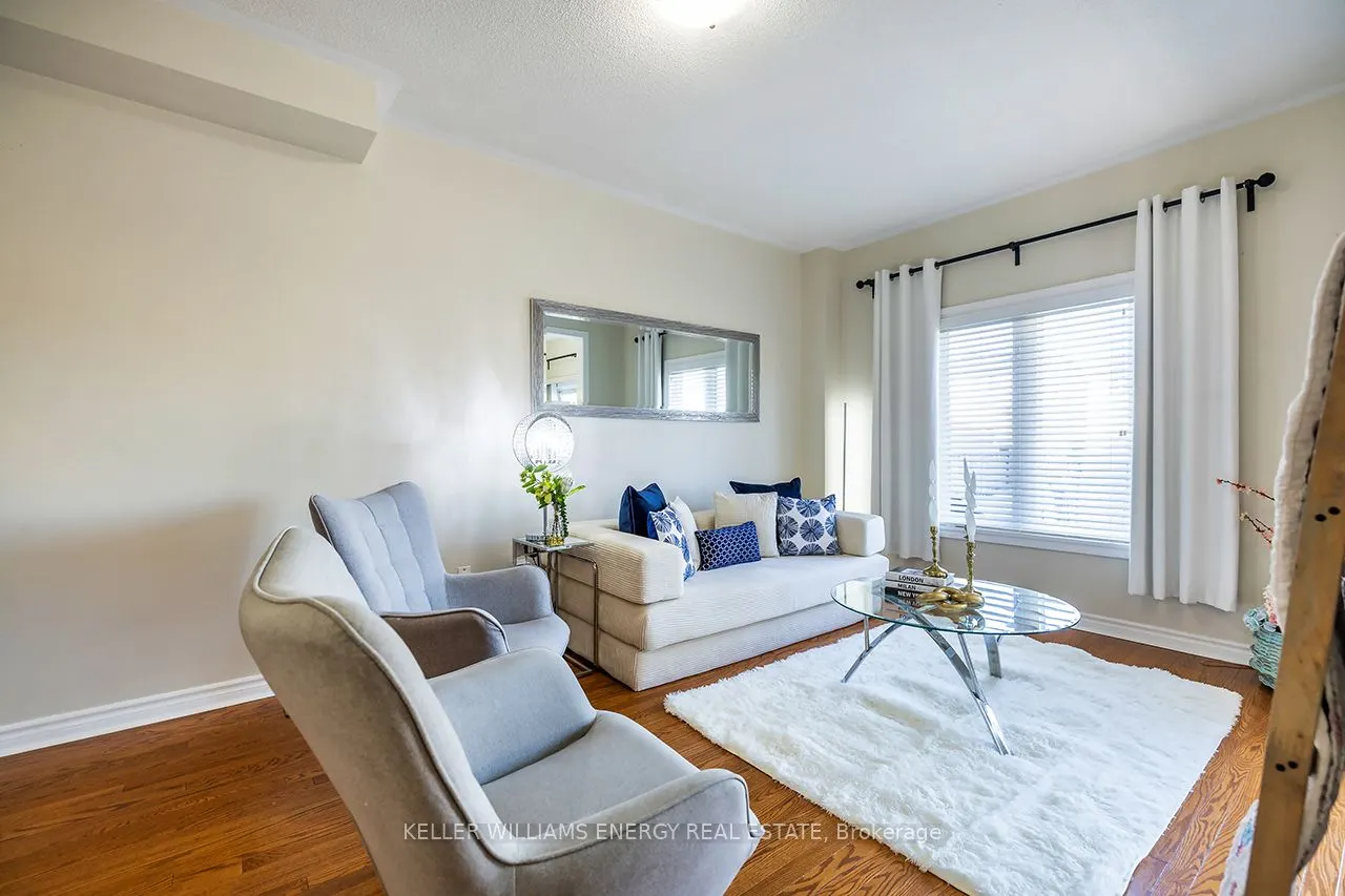 8 Bagnell Crescent
